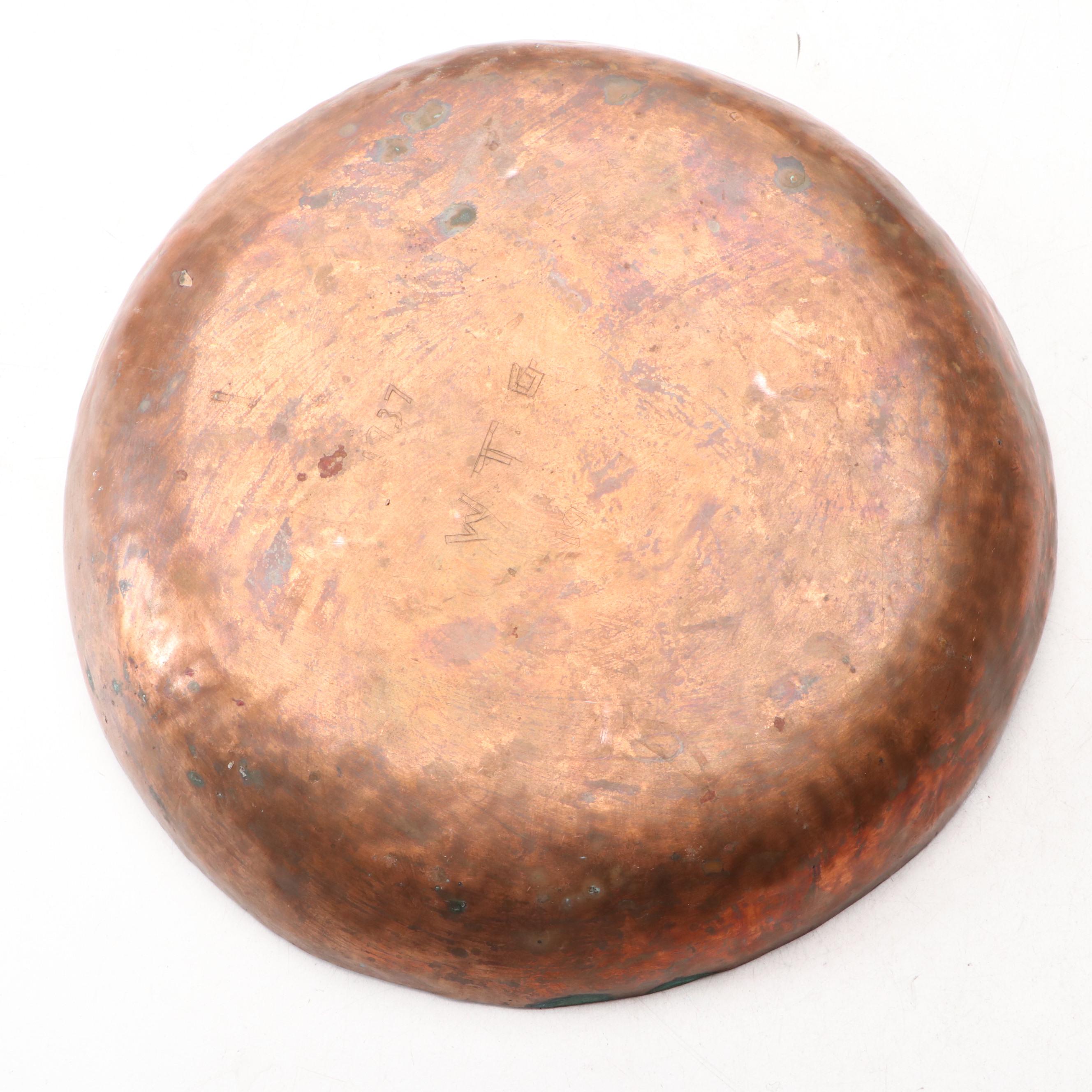 Hanova Enamel Centerpiece Bowl with Collection of Hammered Copper Décor