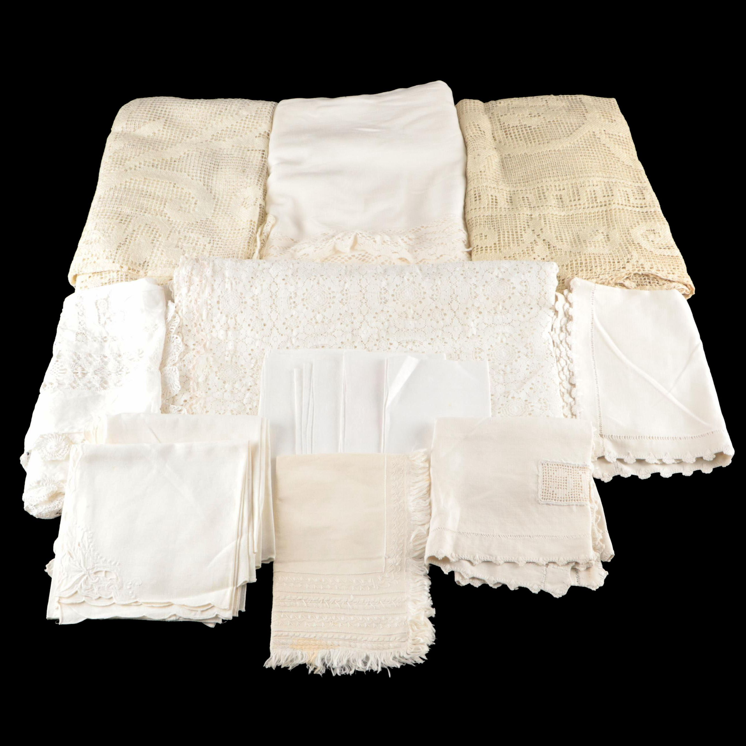 Cream and White Cotton and Polyester Tablecloths, Placemats, and Napkins