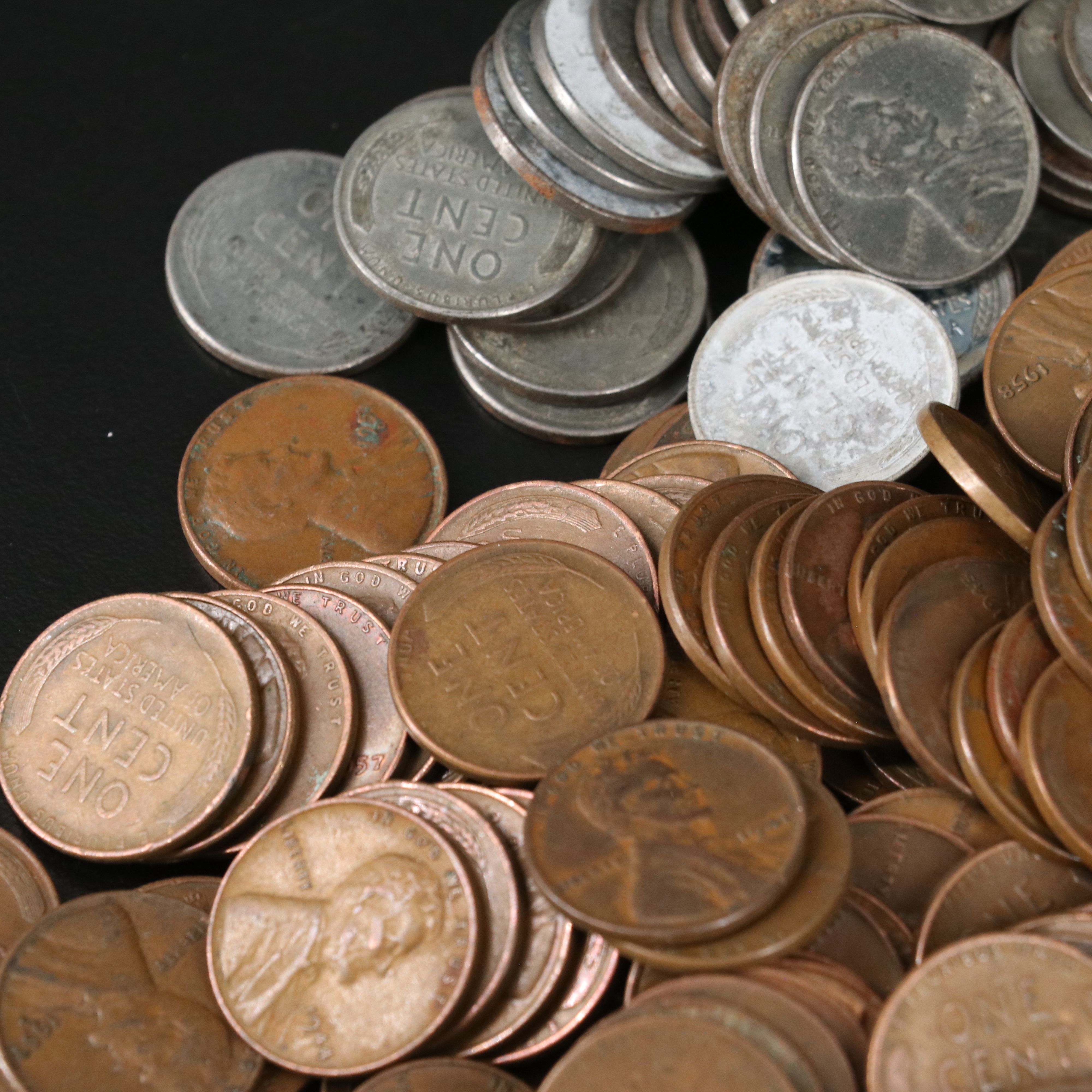 Collection of 800 Wheat Cents and Buffalo Nickels