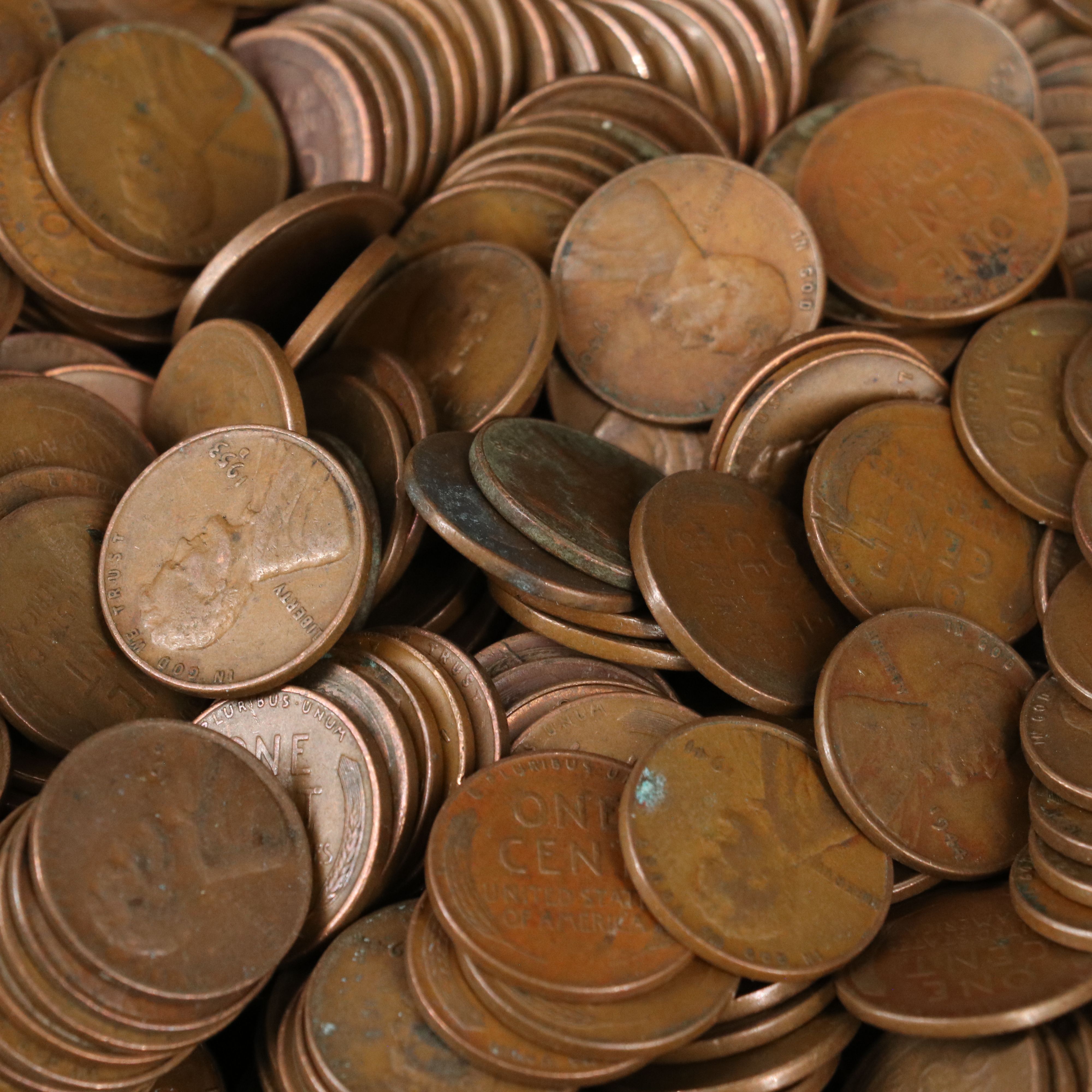 Collection of 800 Wheat Cents and Buffalo Nickels