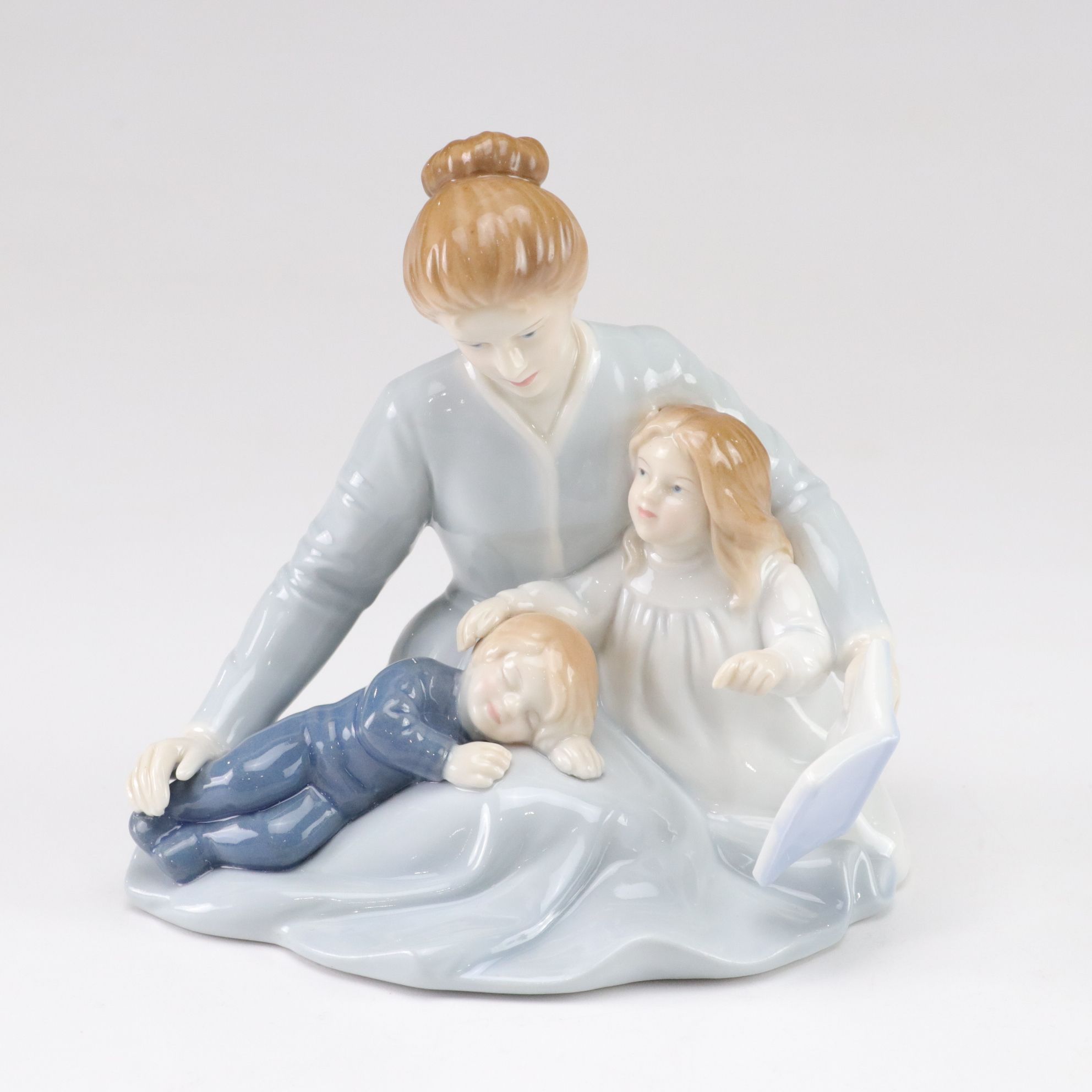 Avon, Giftcraft and Other Porcelain Figurines