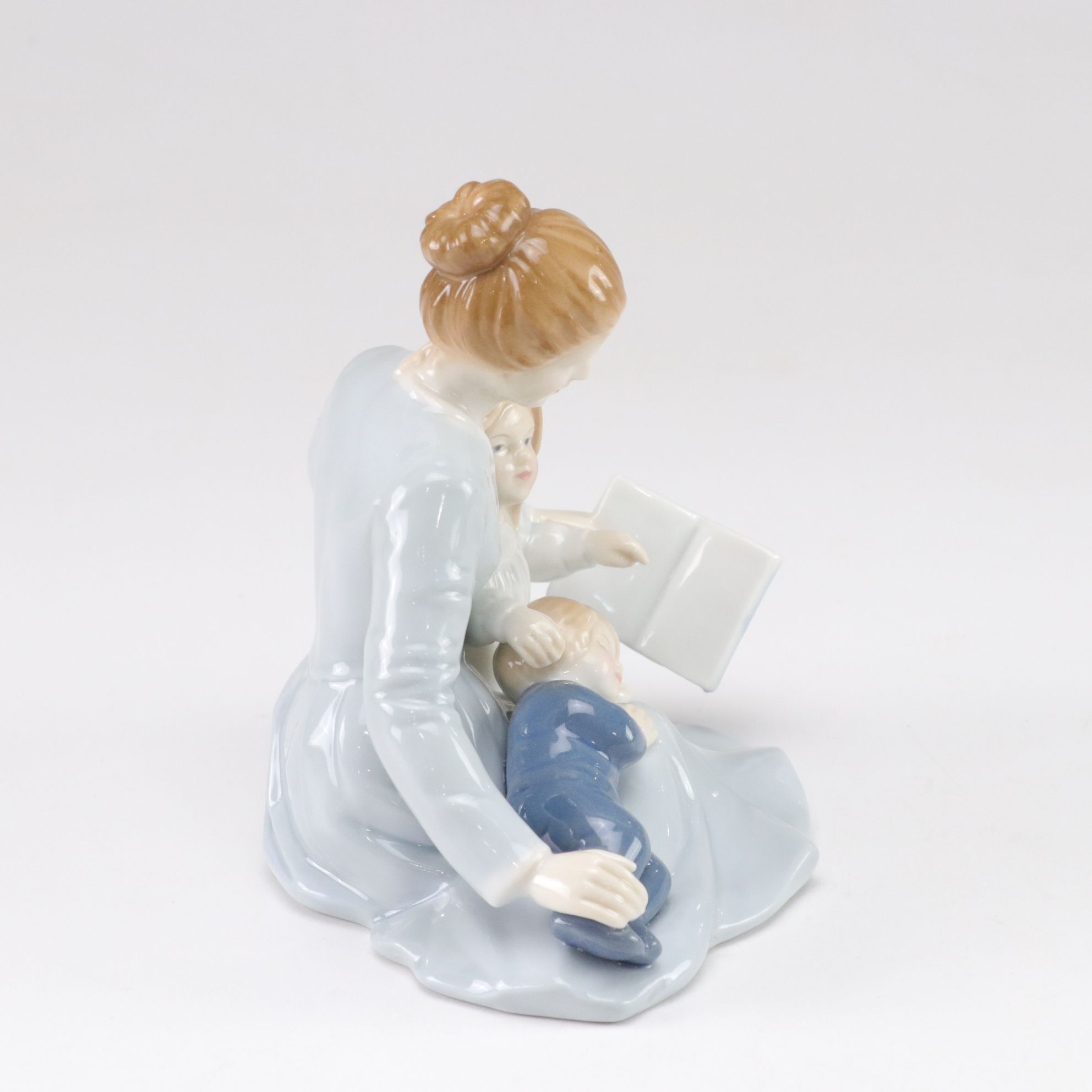 Avon, Giftcraft and Other Porcelain Figurines