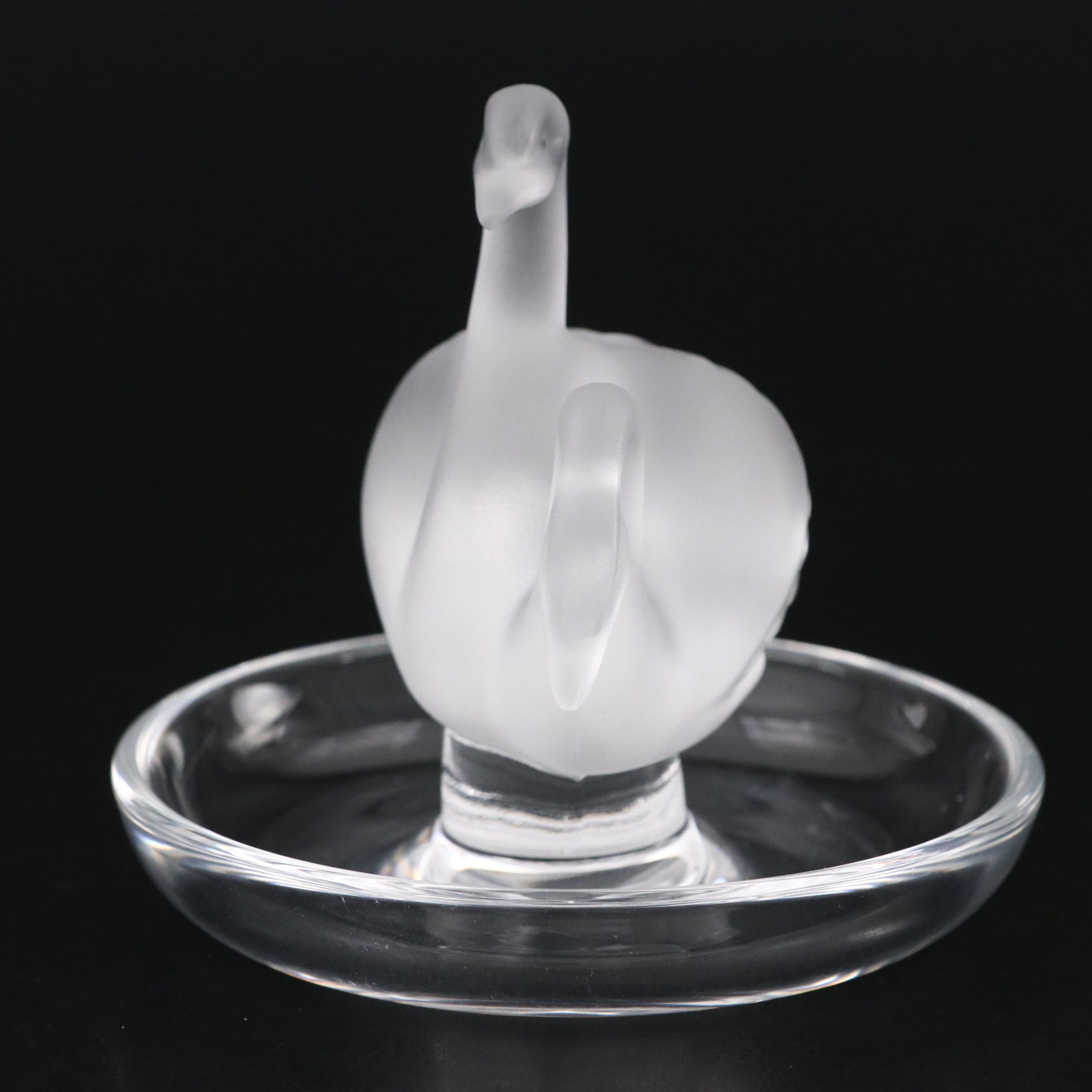 Lalique "Deux Cygnes" Frosted and Clear Crystal Pin Tray, Mid/Late 20th Century
