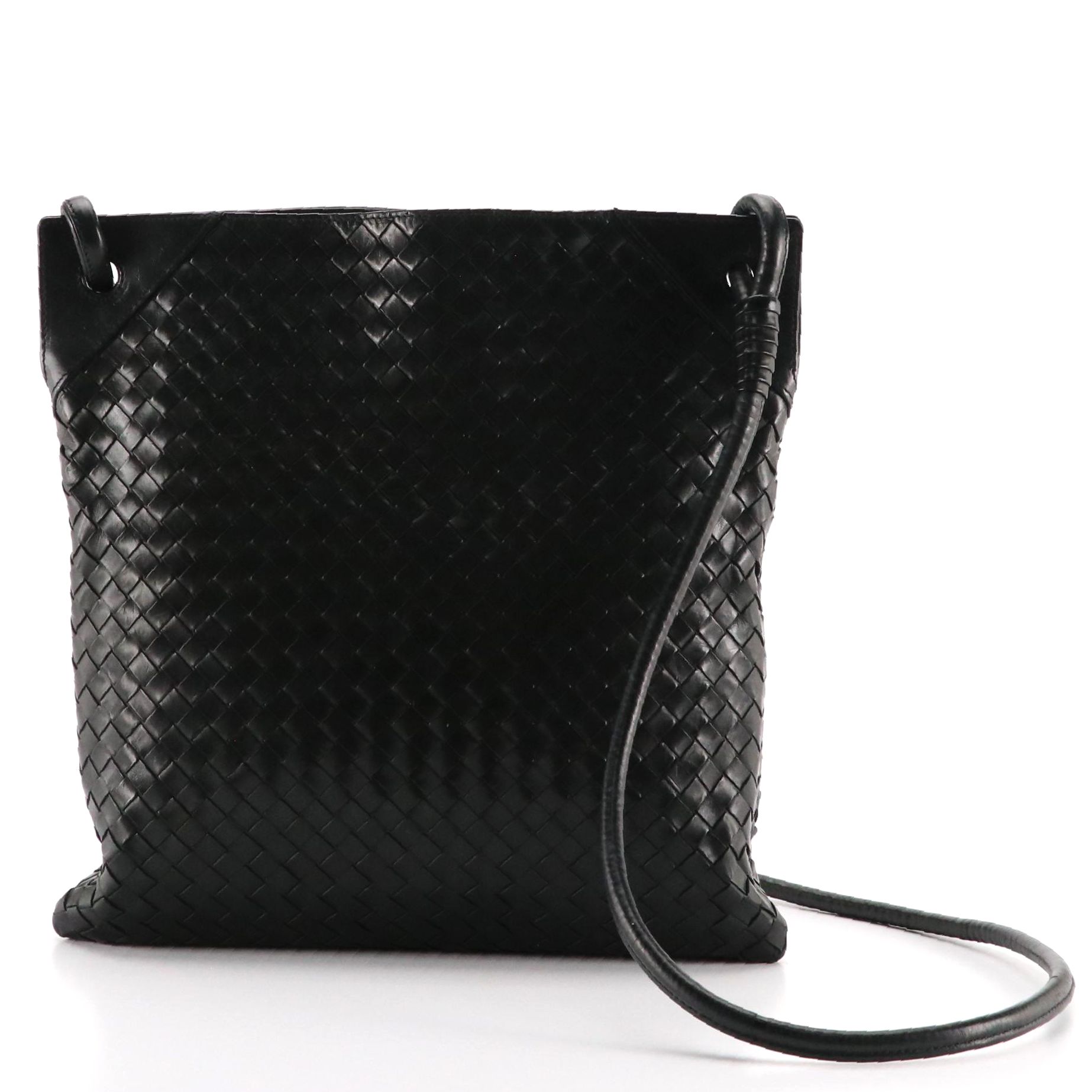Bottega Veneta Flat Messenger Crossbody Bag in Black Intrecciato Leather