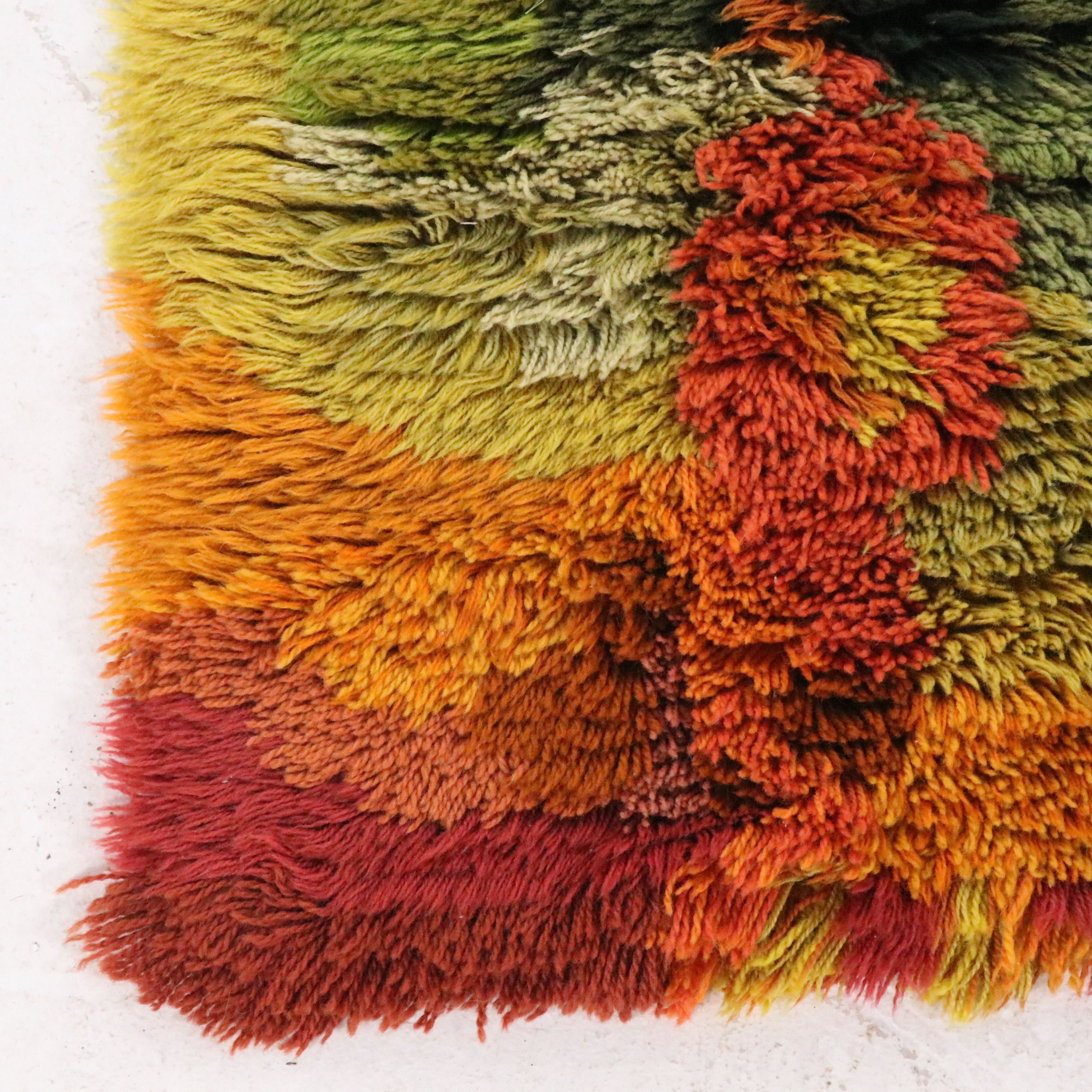 2'8 x 4'11 Hand-Knotted Danish Modern Shag Accent Rug