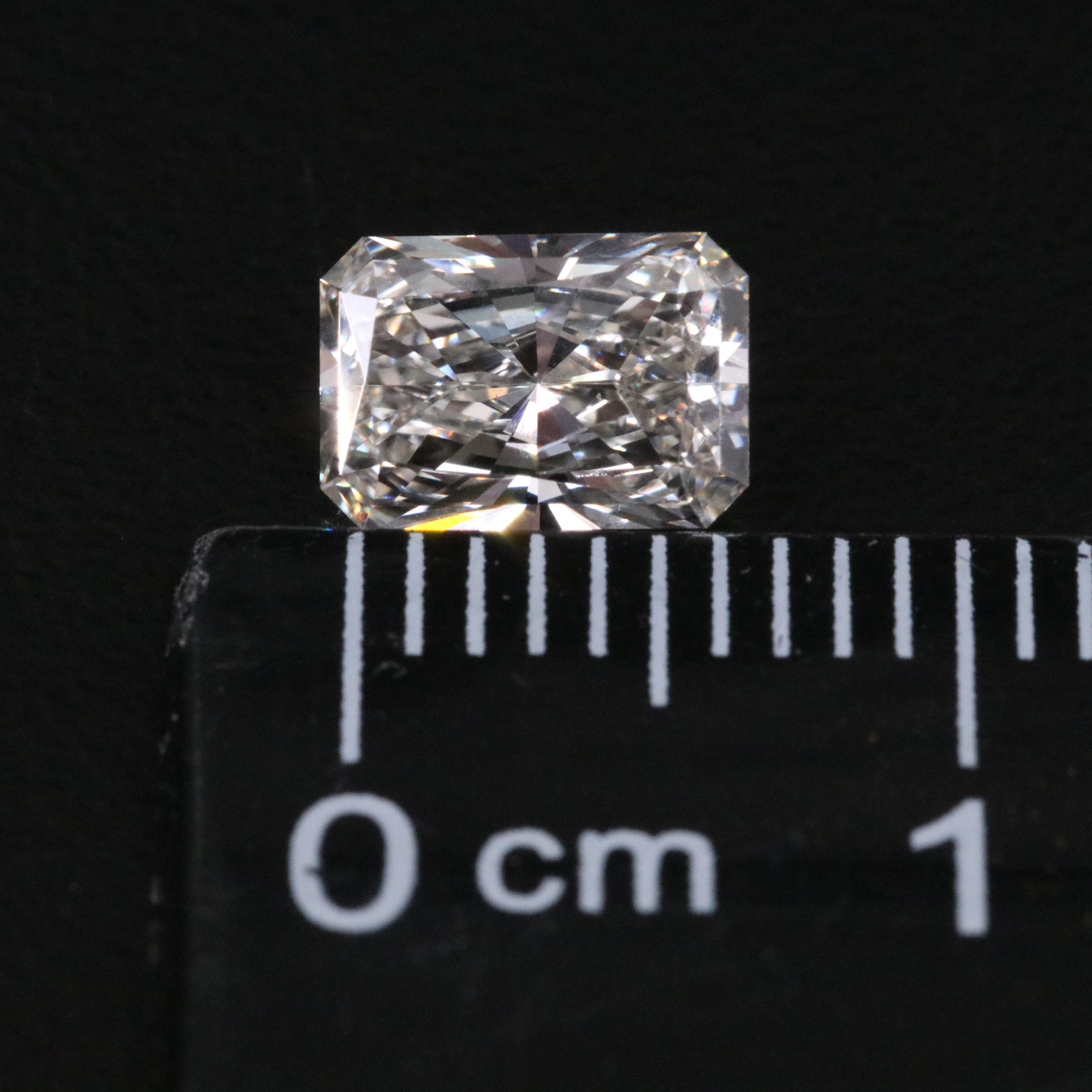 Loose 0.97 CT Lab Grown Diamond with IGI Report