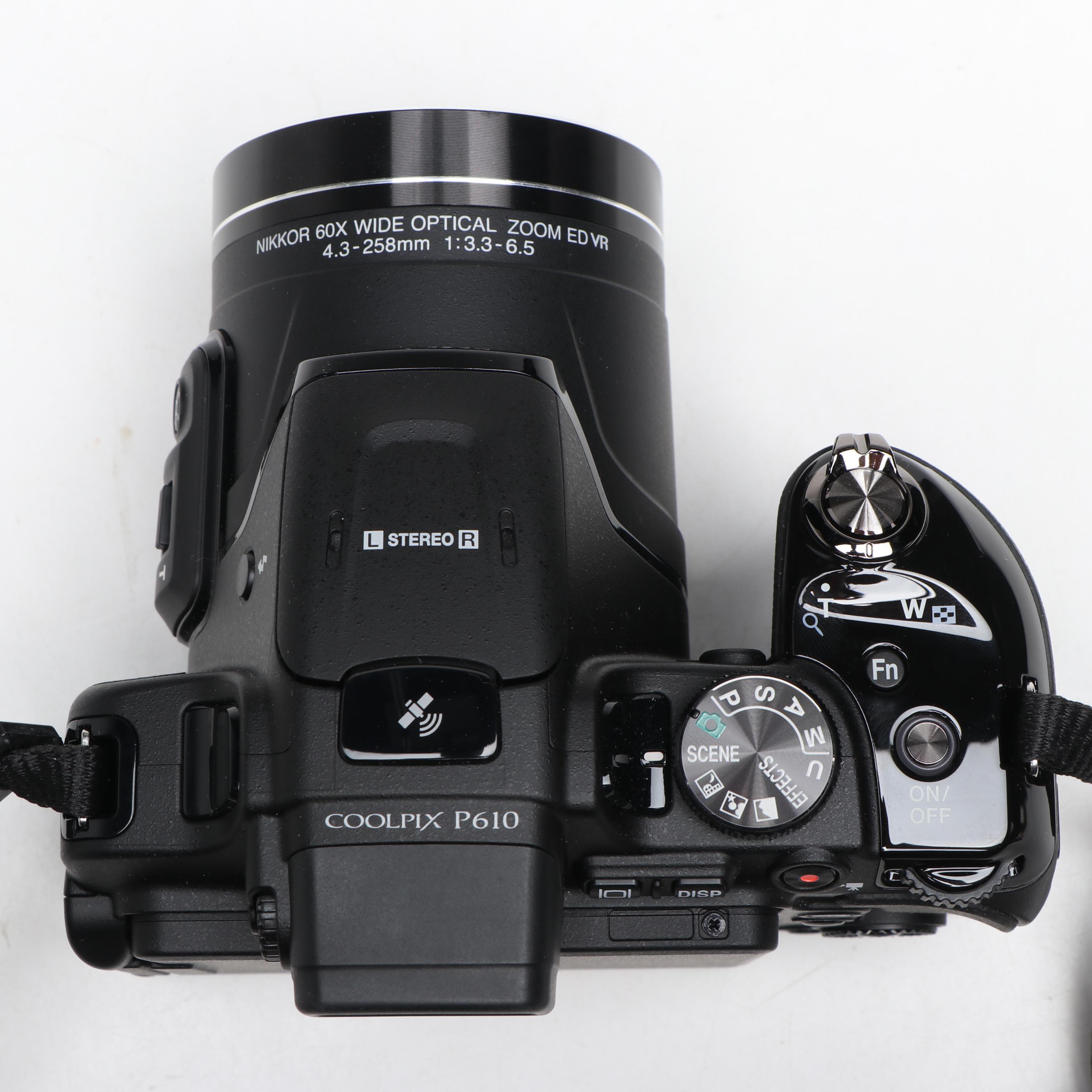 Nikon Coolpix P610 DSLR Camera with Bag and Charger