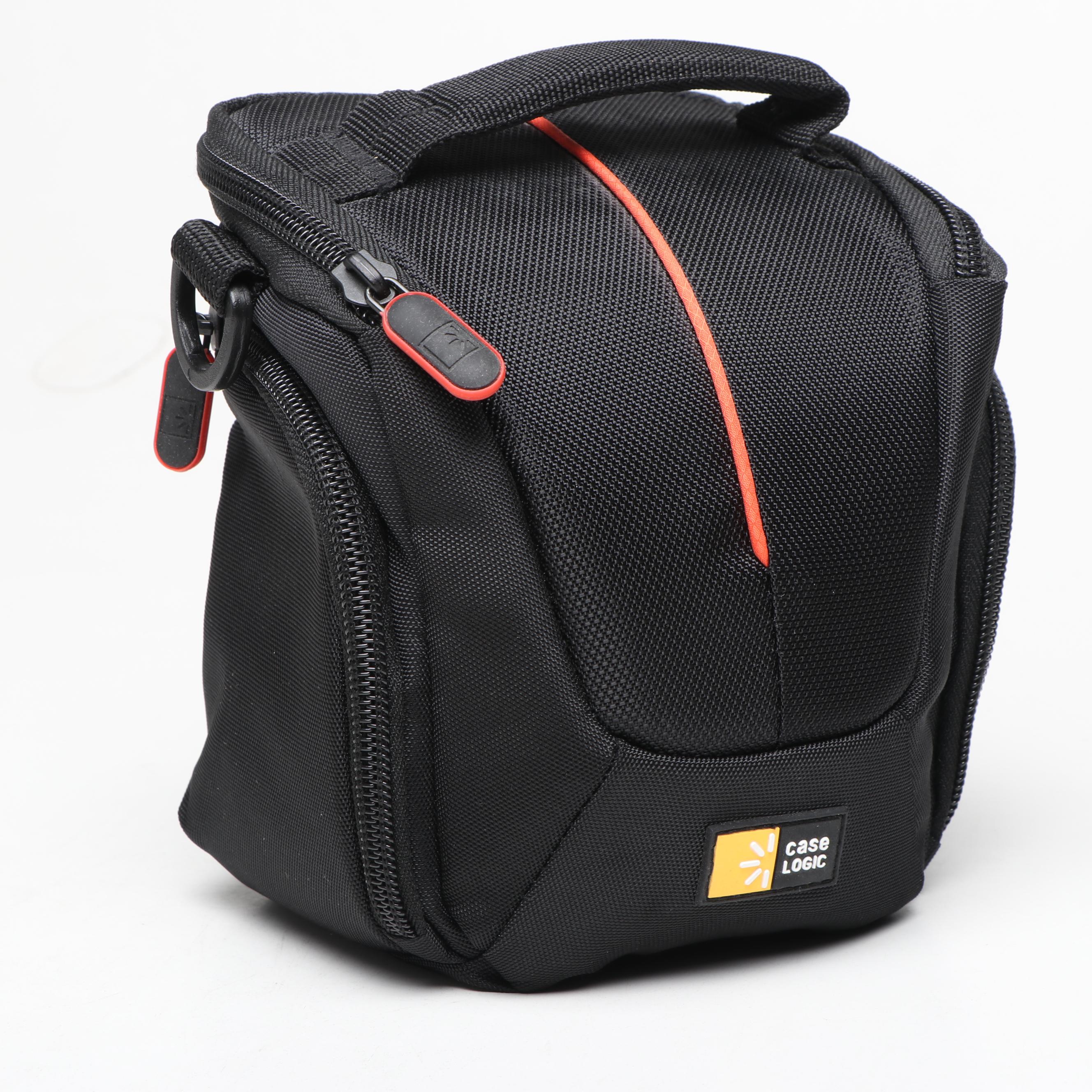 Nikon Coolpix P610 DSLR Camera with Bag and Charger