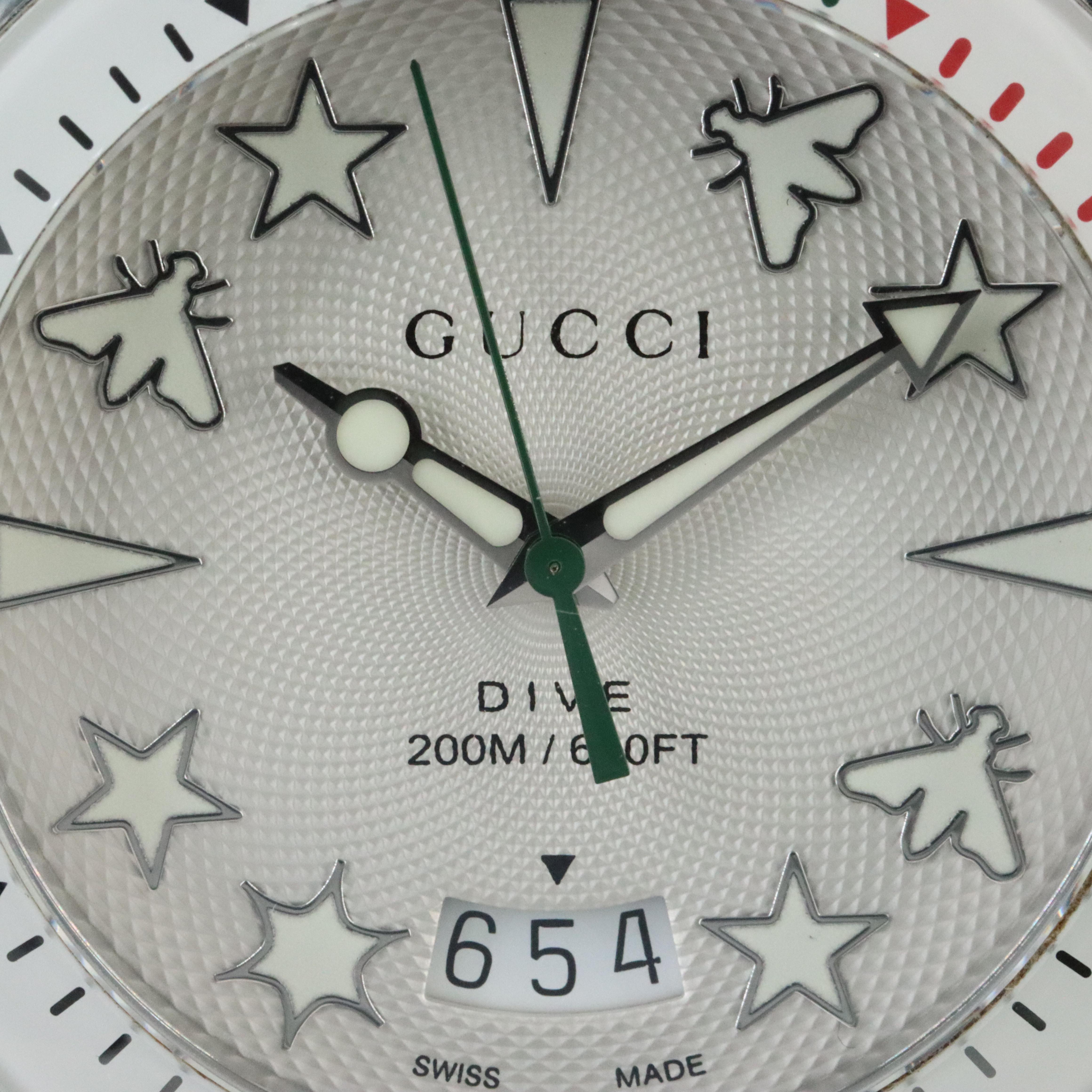 Gucci Dive 200m Date Watch