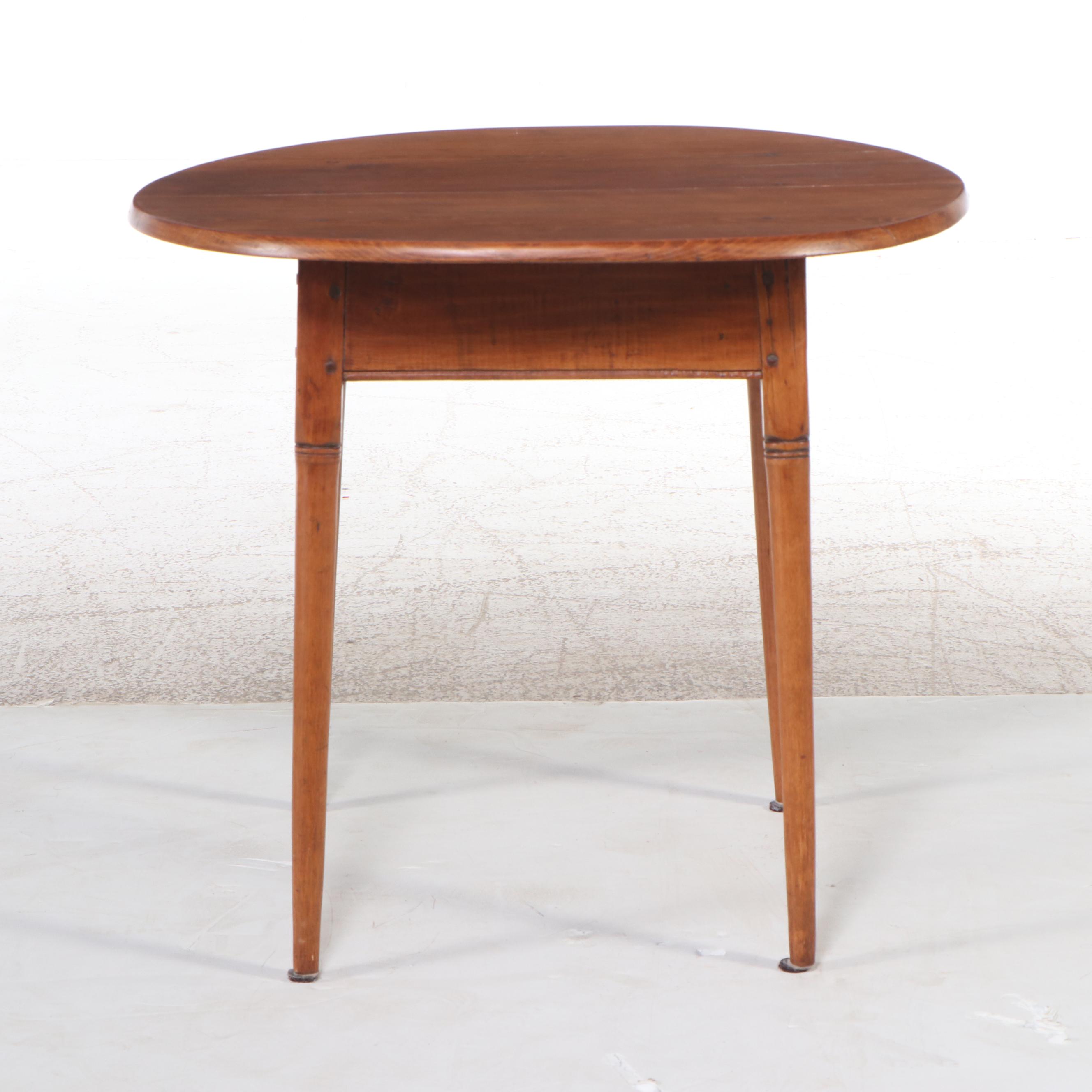 Early American Style Oak Side Table, Early 20th Century