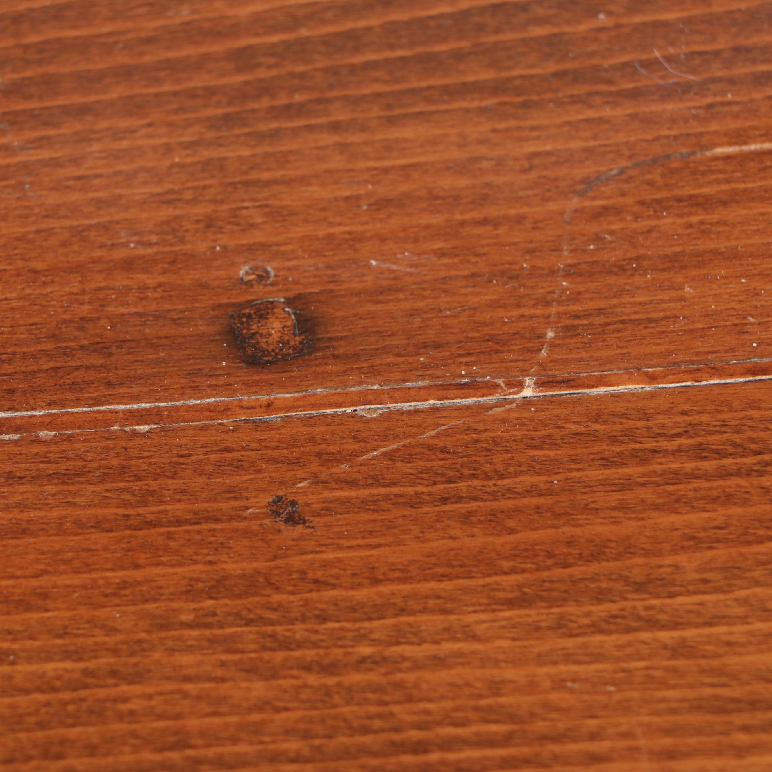 Early American Style Oak Side Table, Early 20th Century