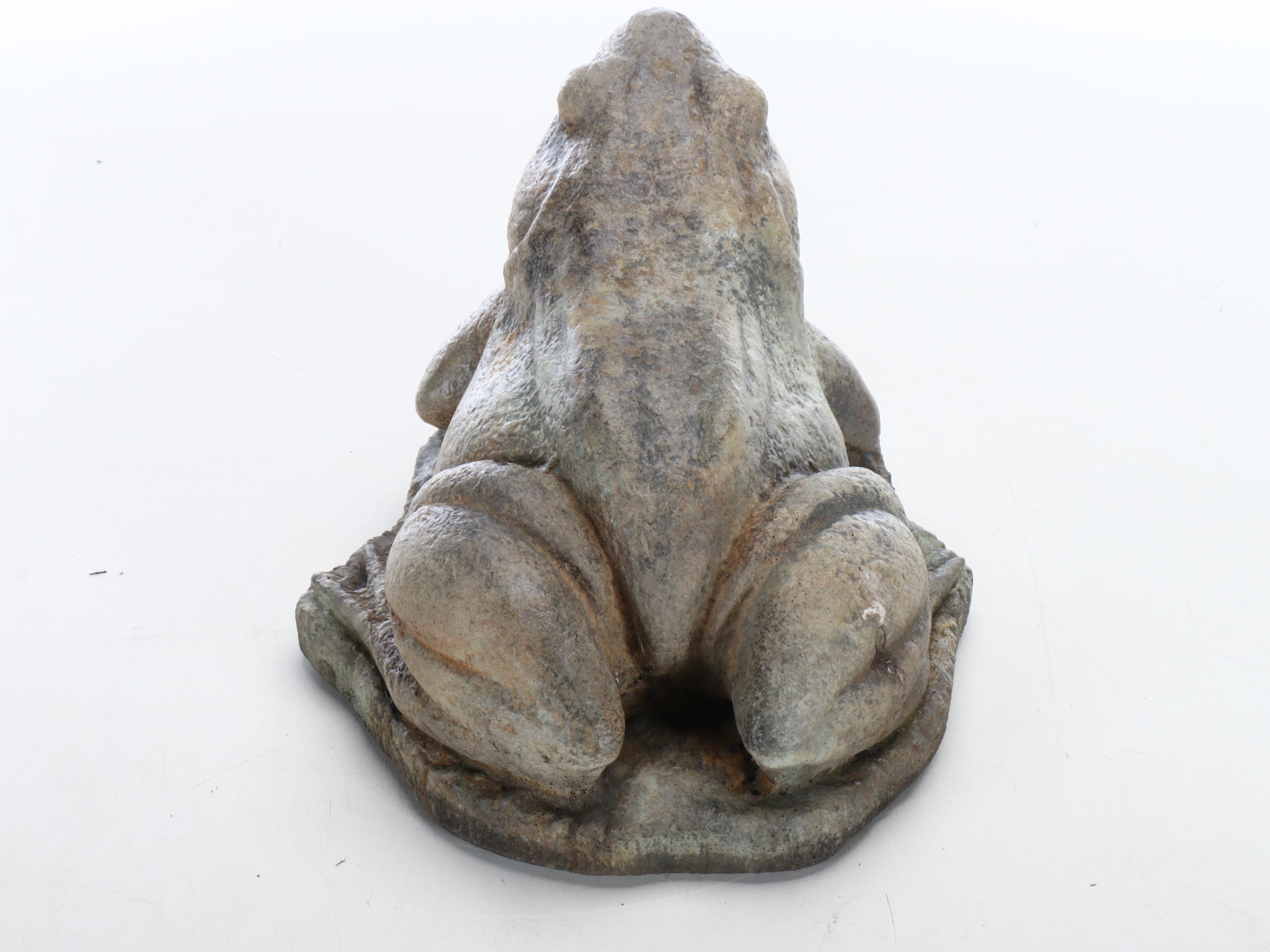 Frog Garden Statue