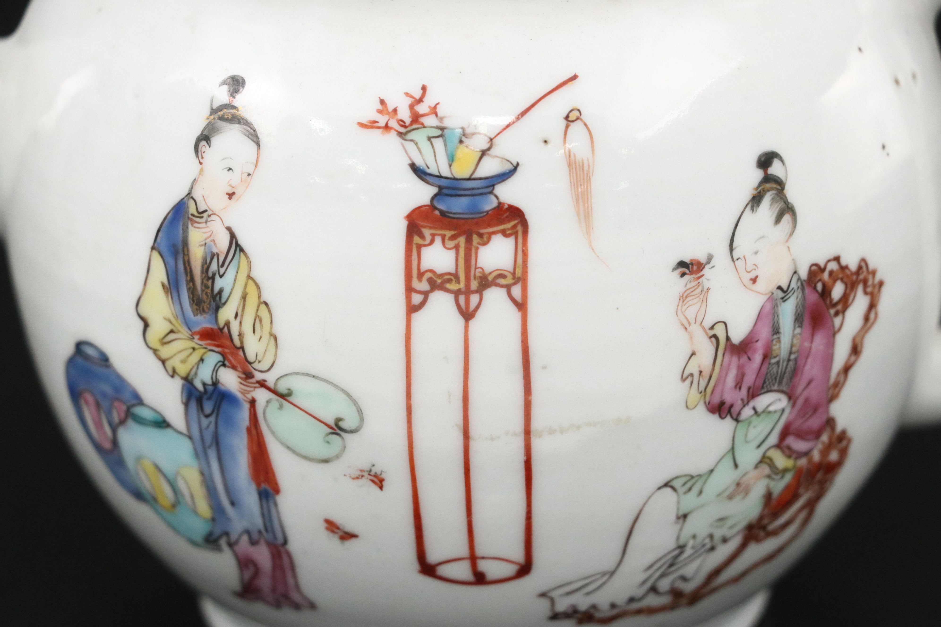 Antique Chinese Export Qing Dynasty Famille Rose Porcelain Teapot and Pitcher