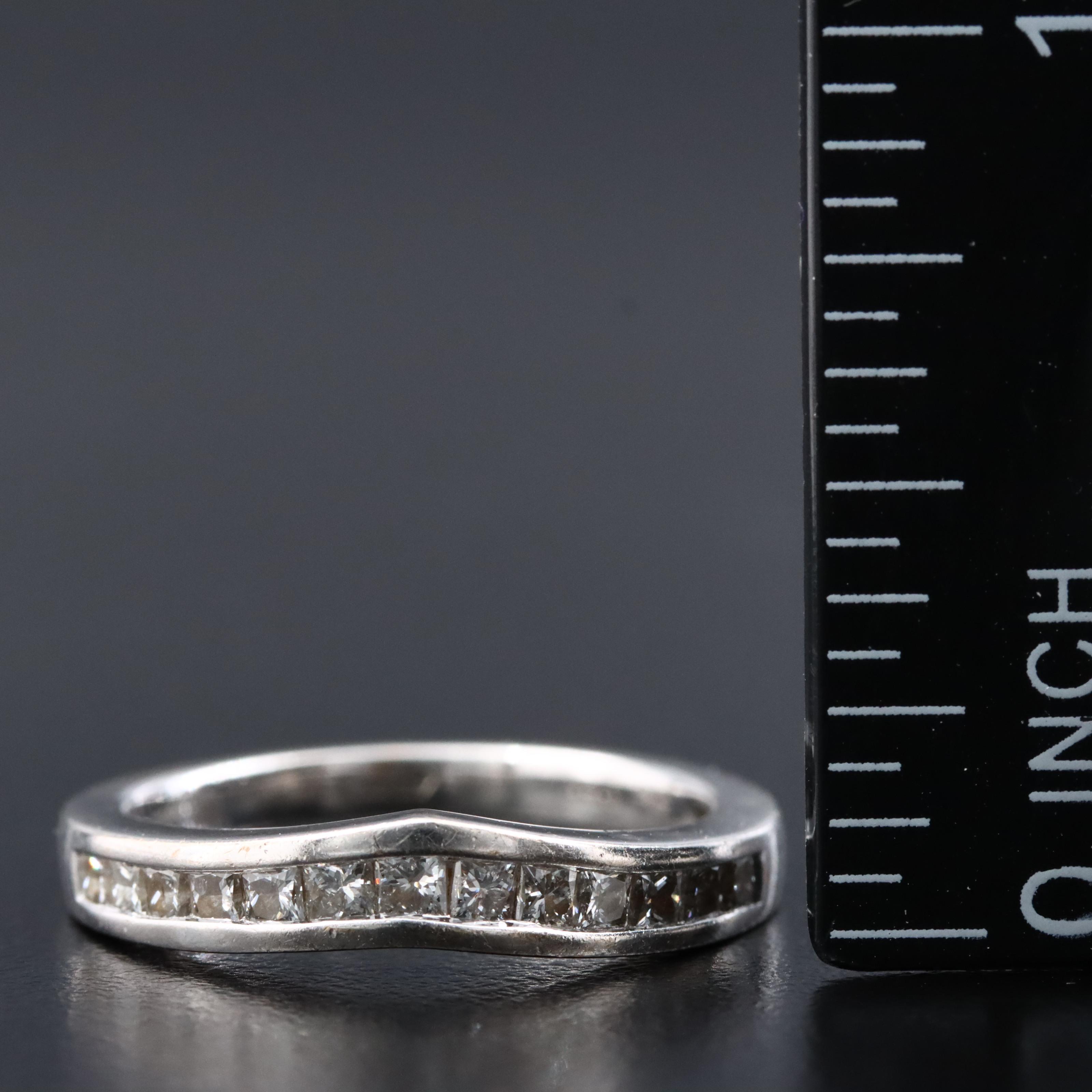 18K 0.52 CTW Diamond Contour Ring