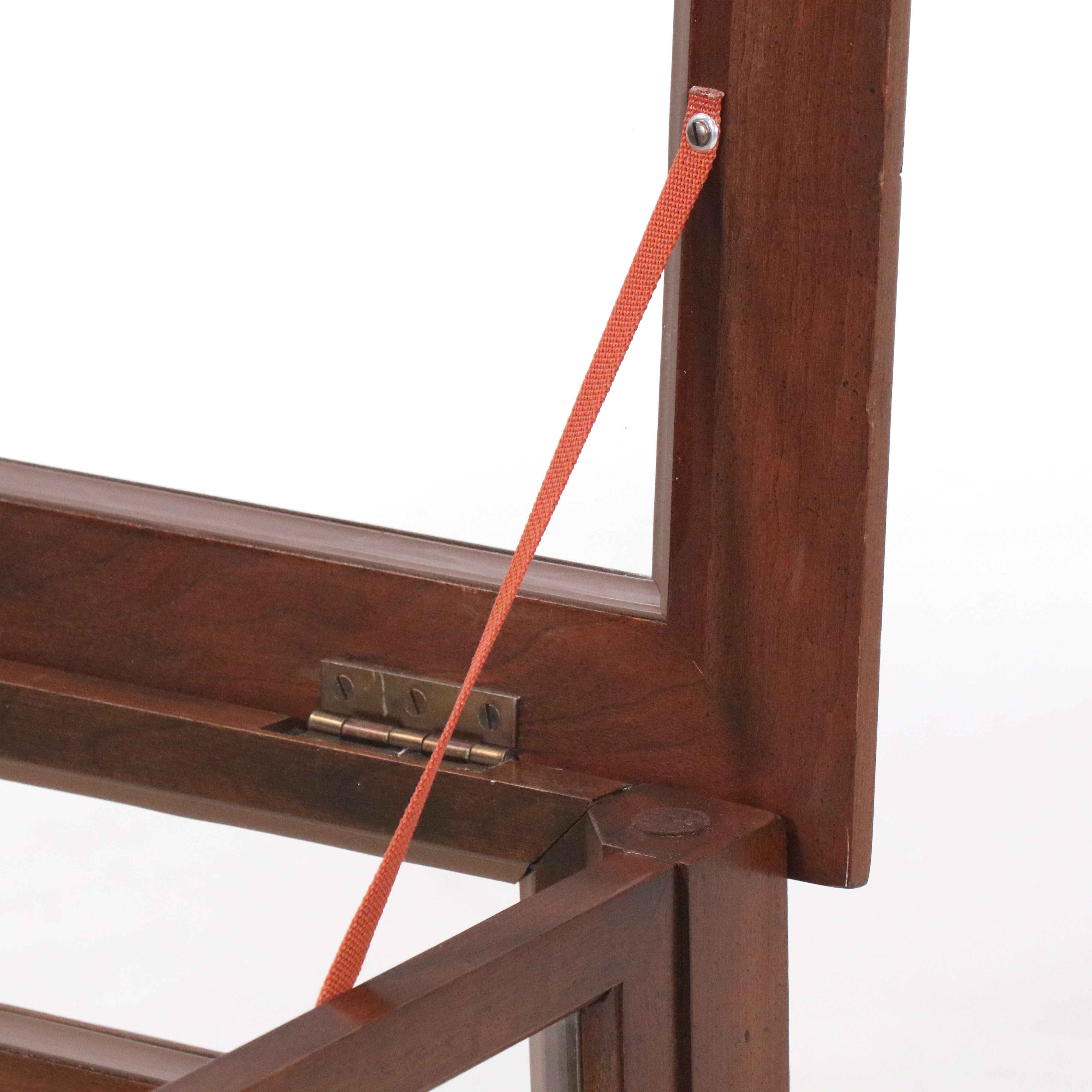 Ethan Allen Federal Style Mahogany Vitrine