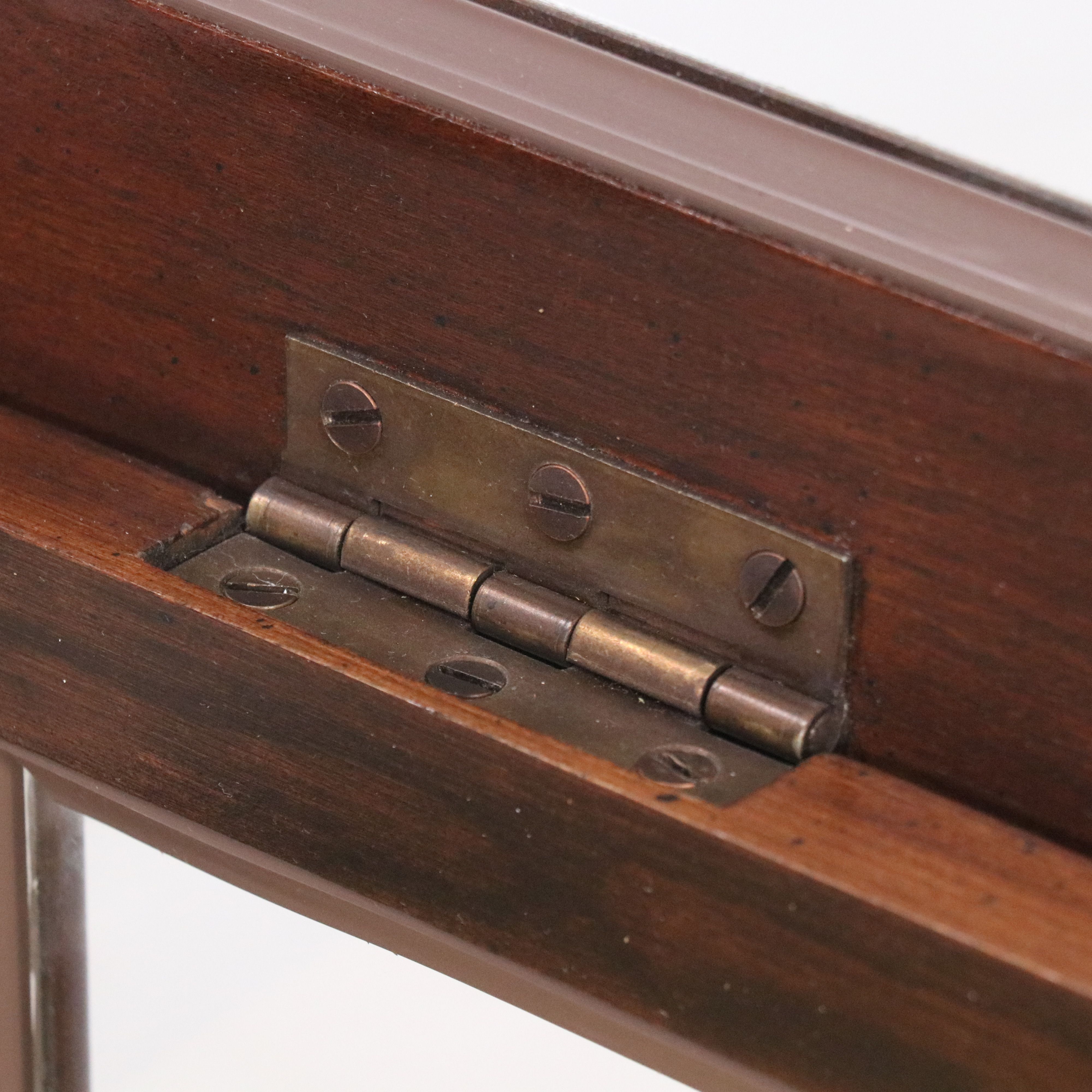 Ethan Allen Federal Style Mahogany Vitrine