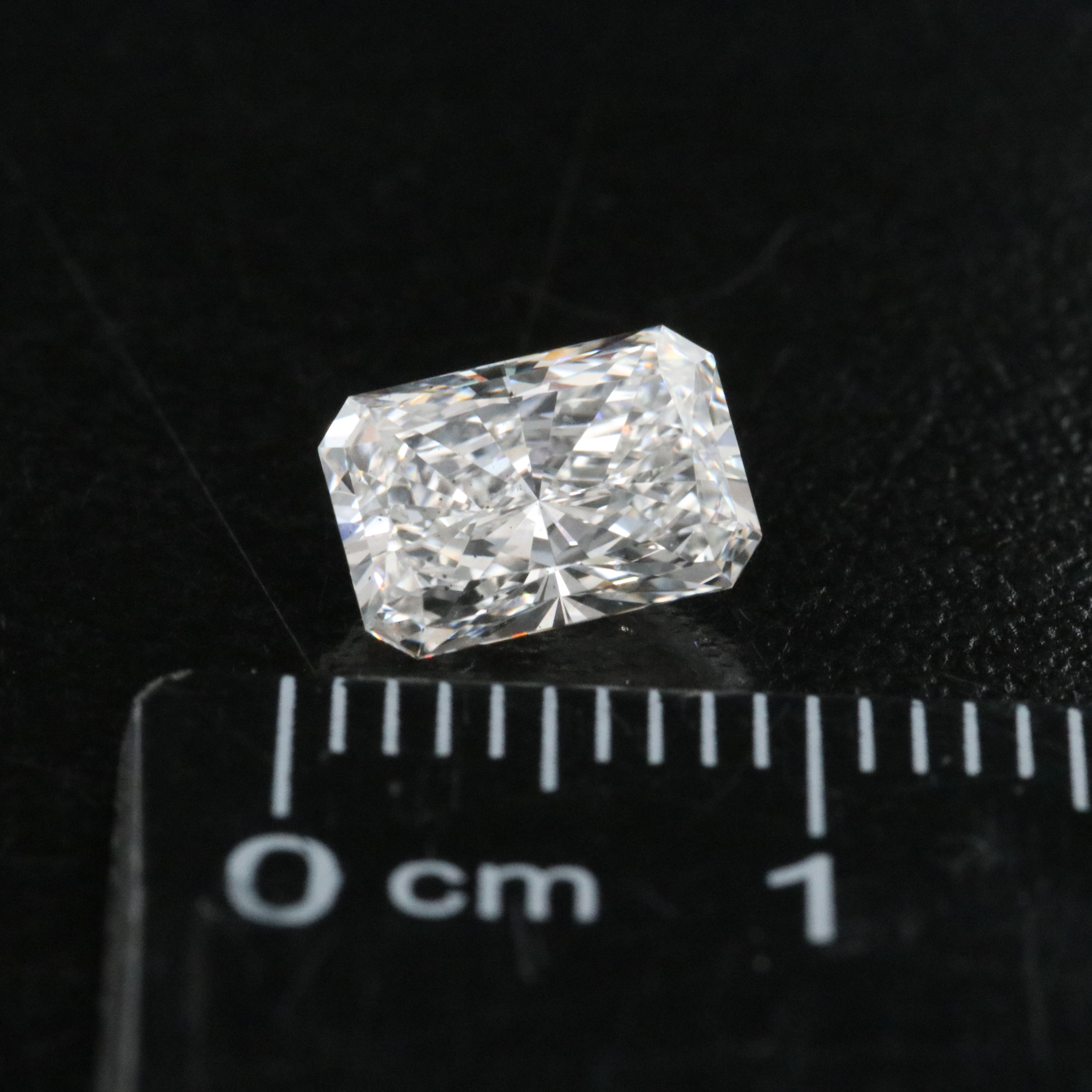 Loose 1.37 CT Lab Grown Diamond with IGI Report