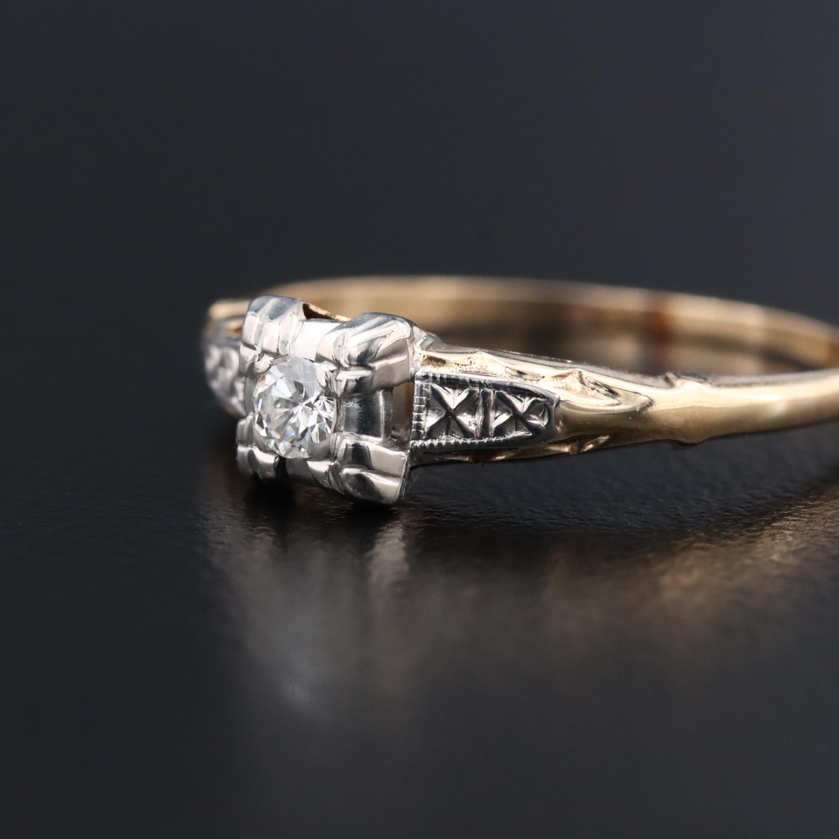 Vintage 14K 0.08 CT Diamond Ring with Palladium Settings