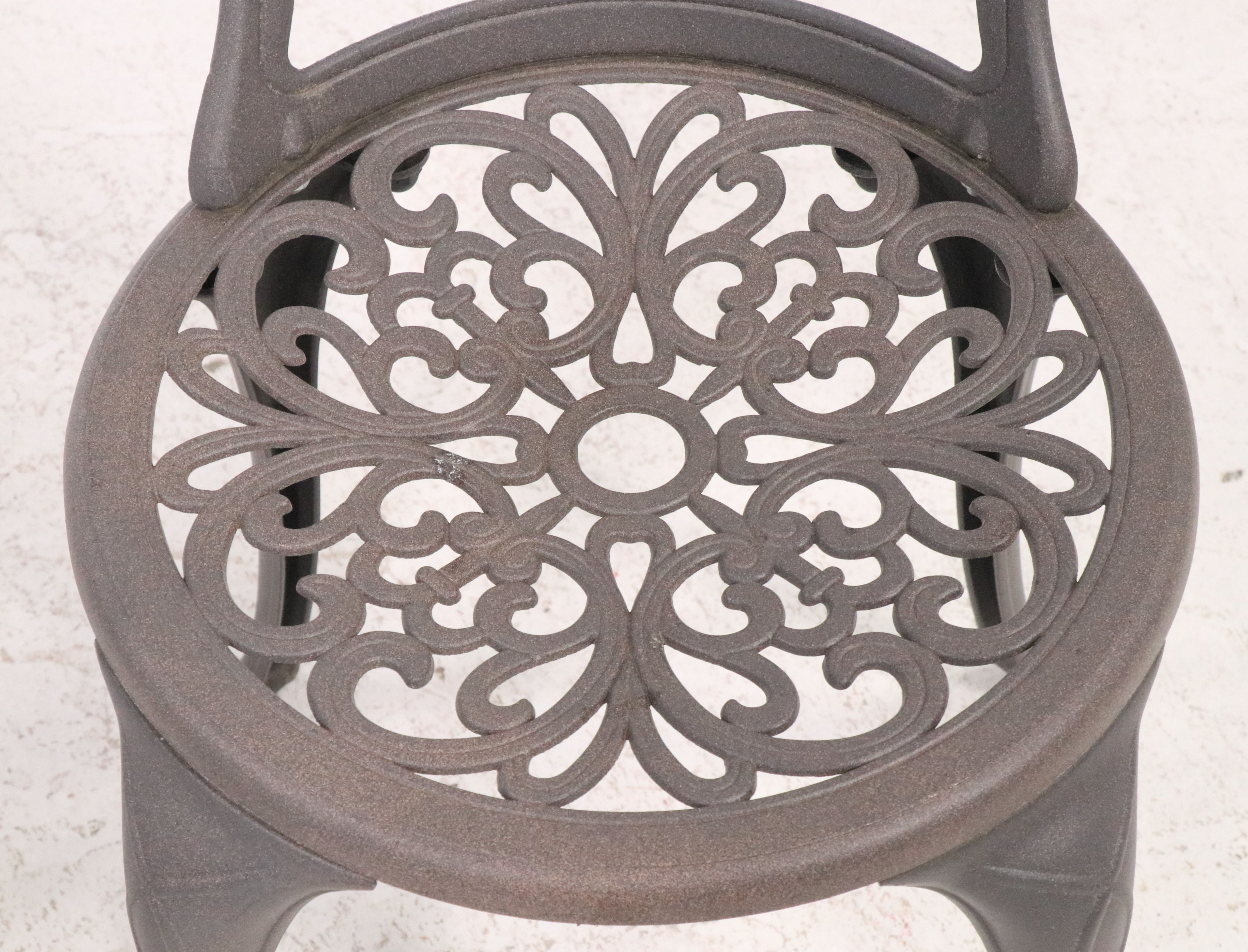 Victorian Style Cast Aluminum Three-Piece Bistro Dining Set