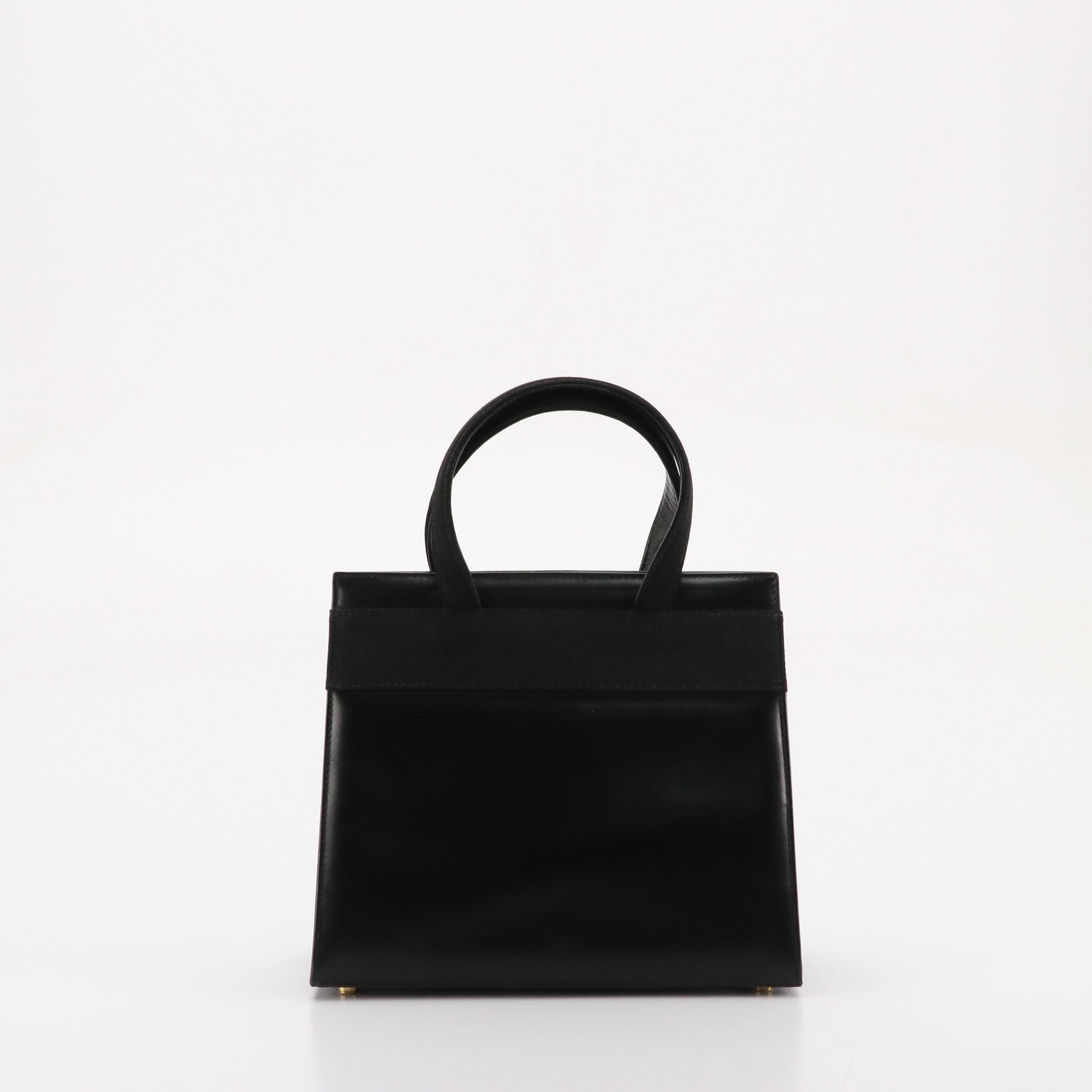 Salvatore Ferragamo Vara Bow Handbag in Black Leather