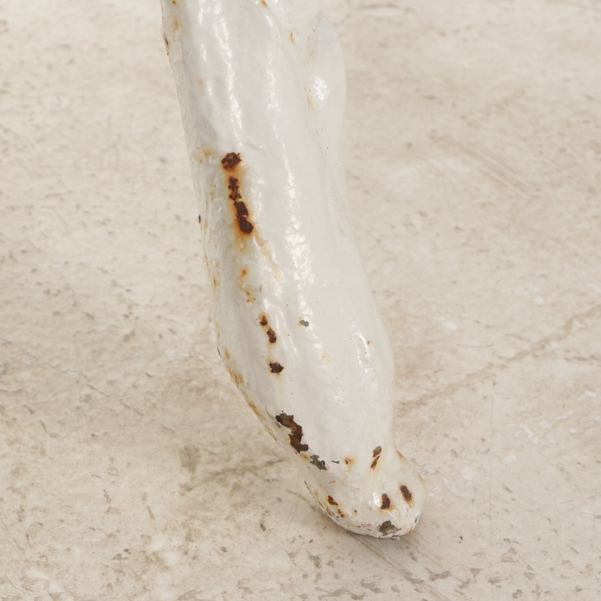 White-Painted Cast Iron Outdoor Chair With Fern Frond Back and Triangle Seat