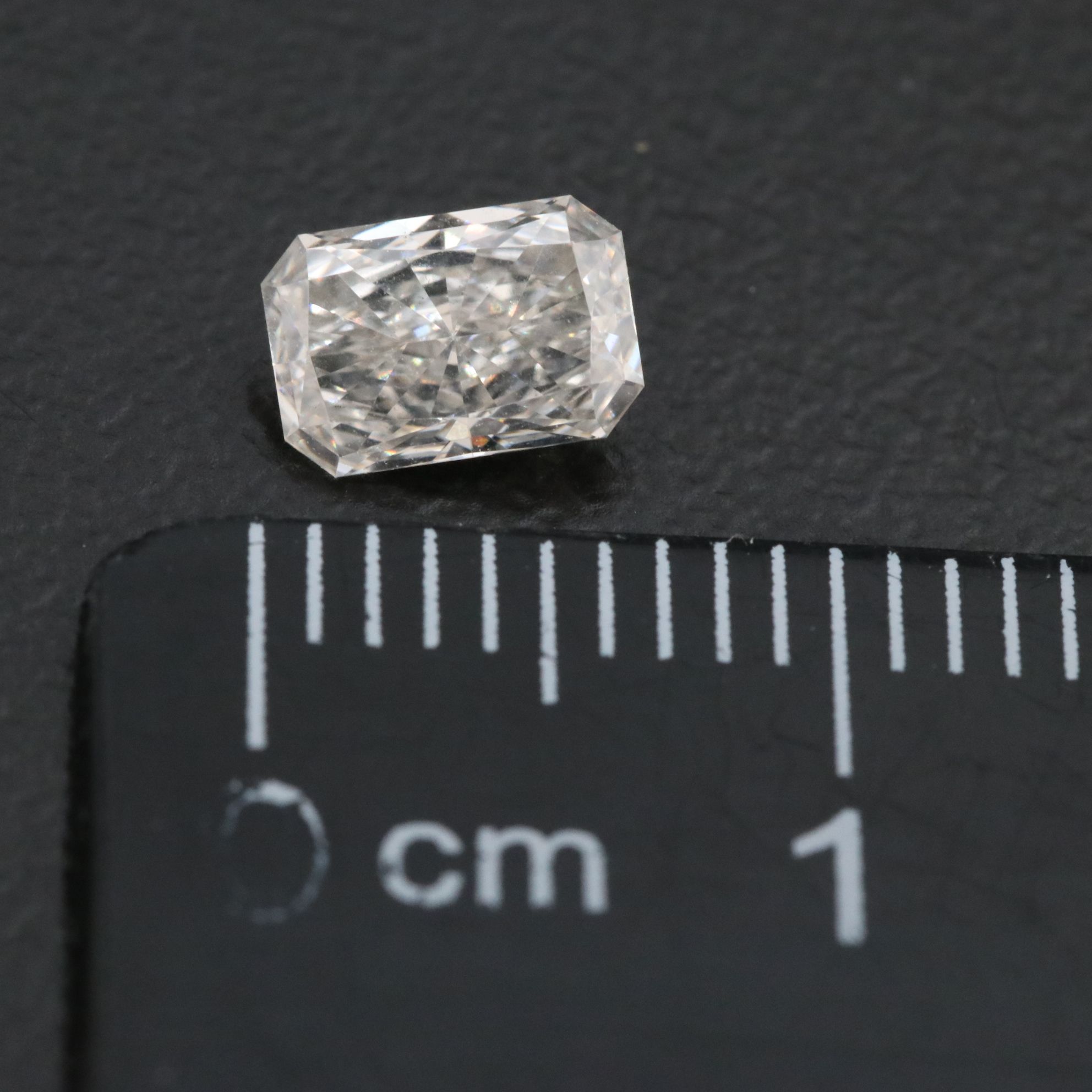 Loose 0.61 CT Lab Grown Diamond