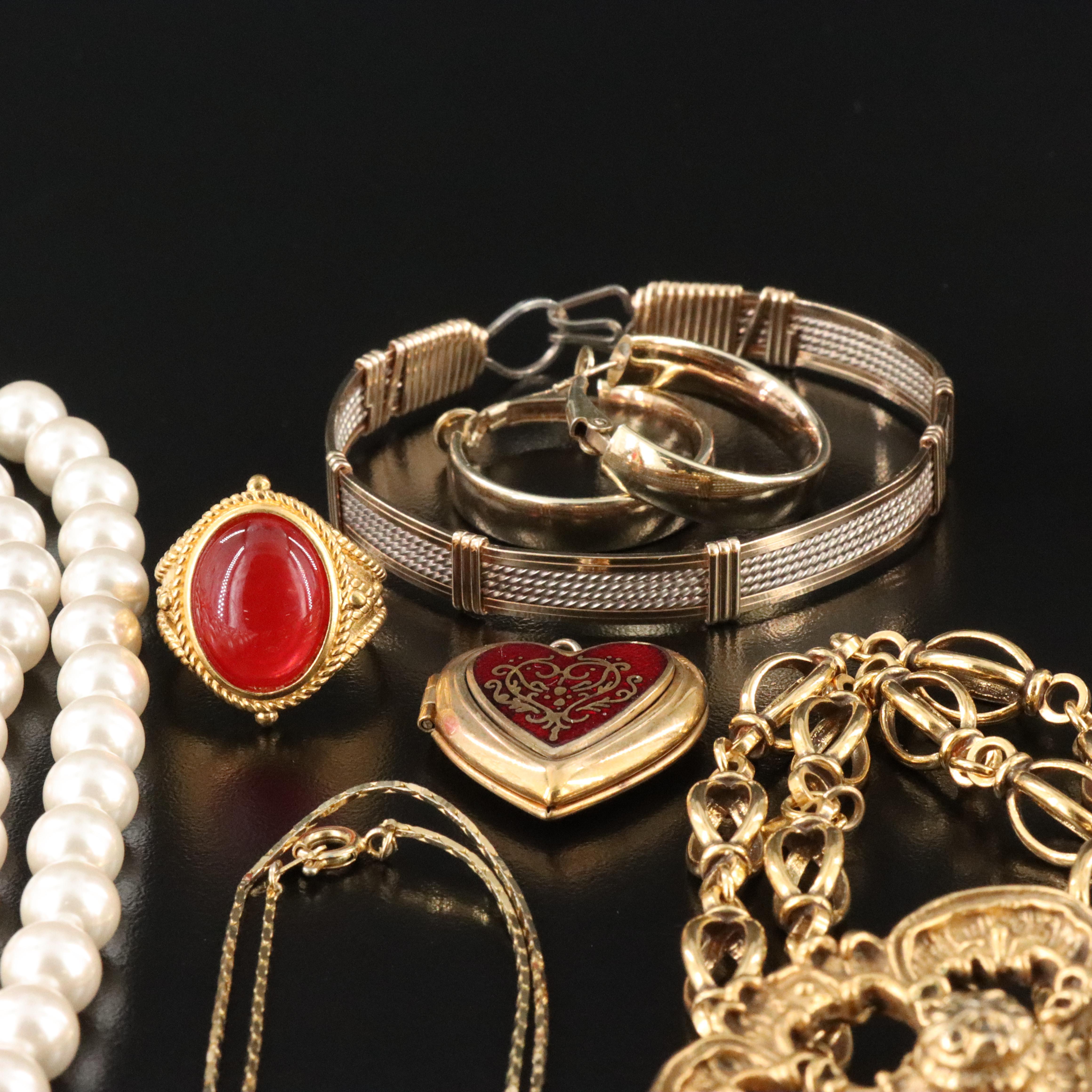 Metropolitan Museum of Art Featured in Jewelry Collection