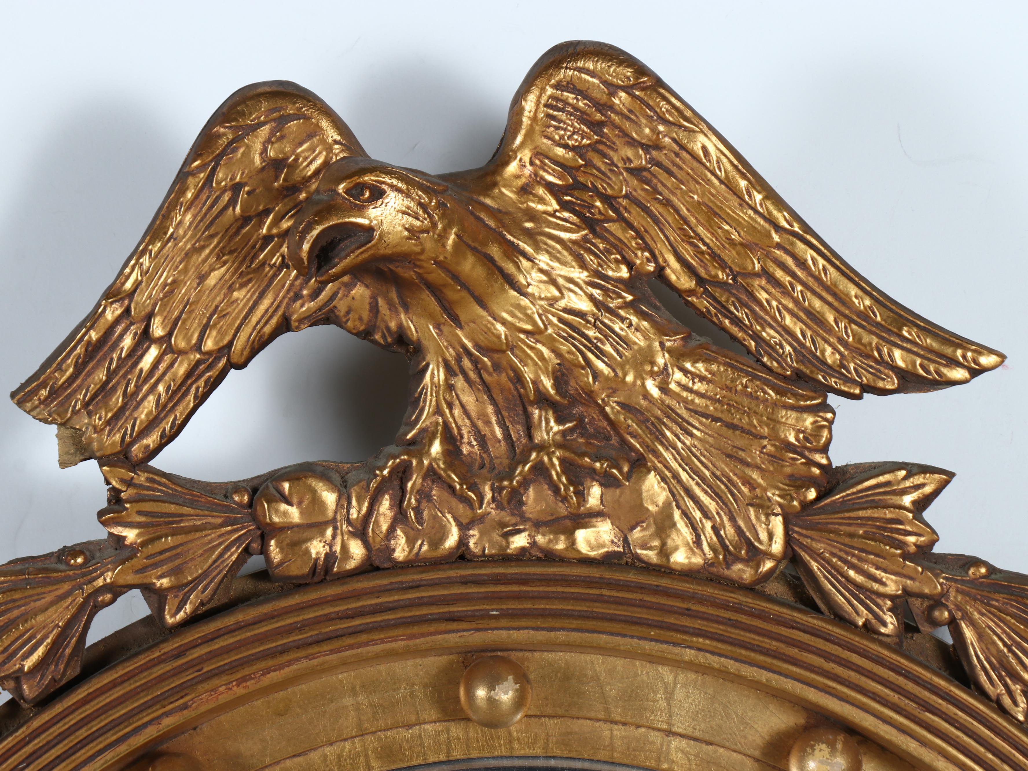 Federal Style Giltwood Wall Bullseye Convex Mirror, Mid-20th Century