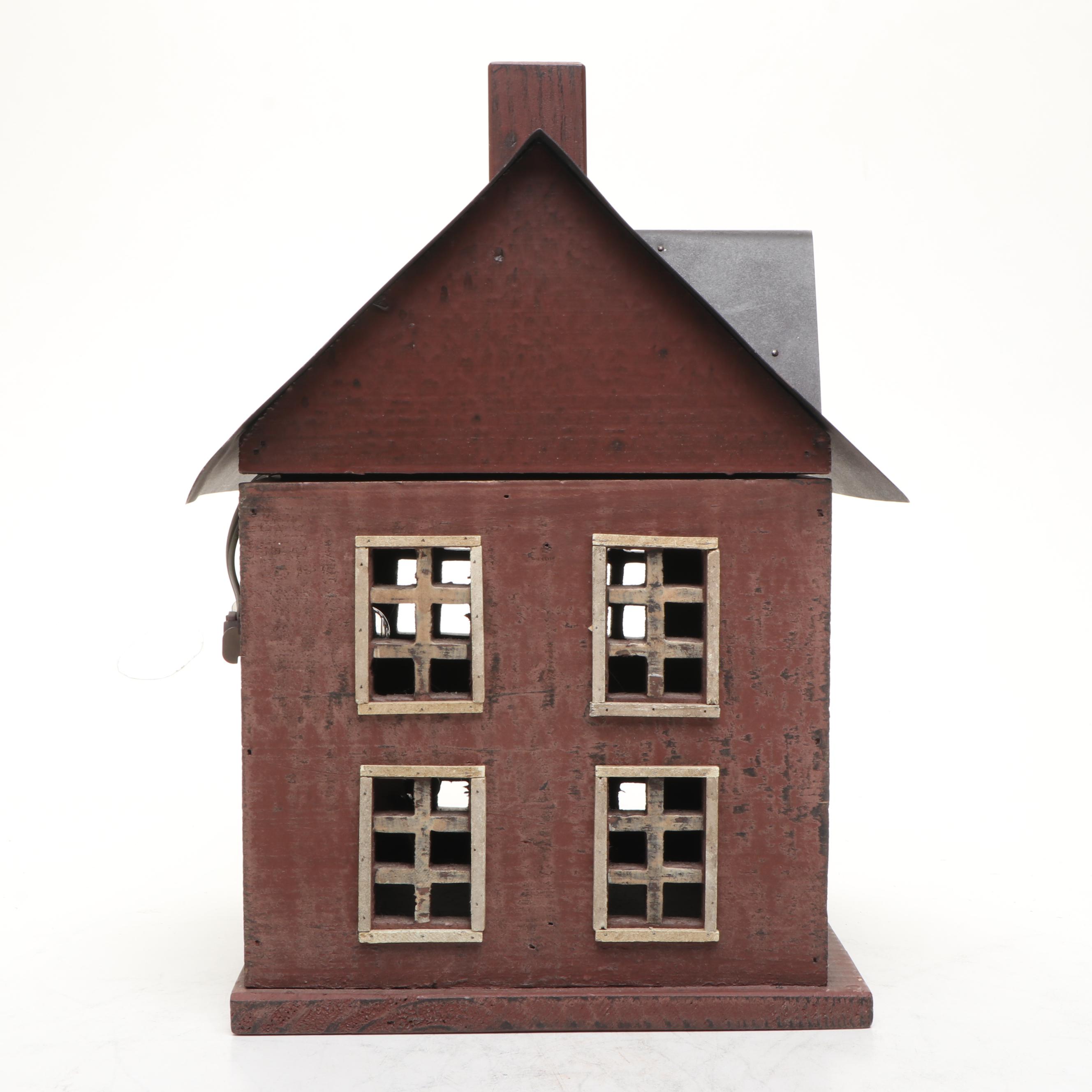 Colonial Style Wood and Metal House Novelty Lamp