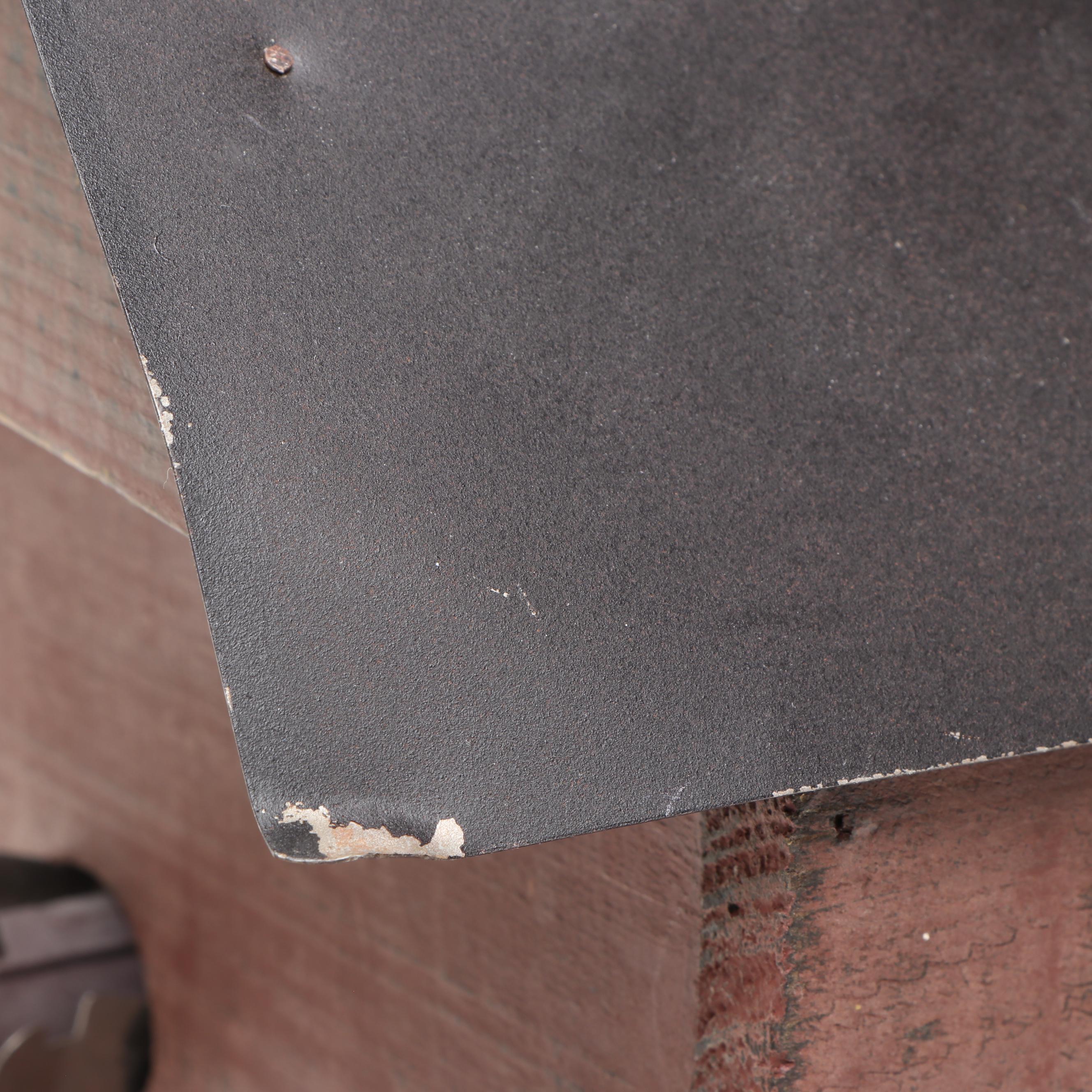 Colonial Style Wood and Metal House Novelty Lamp