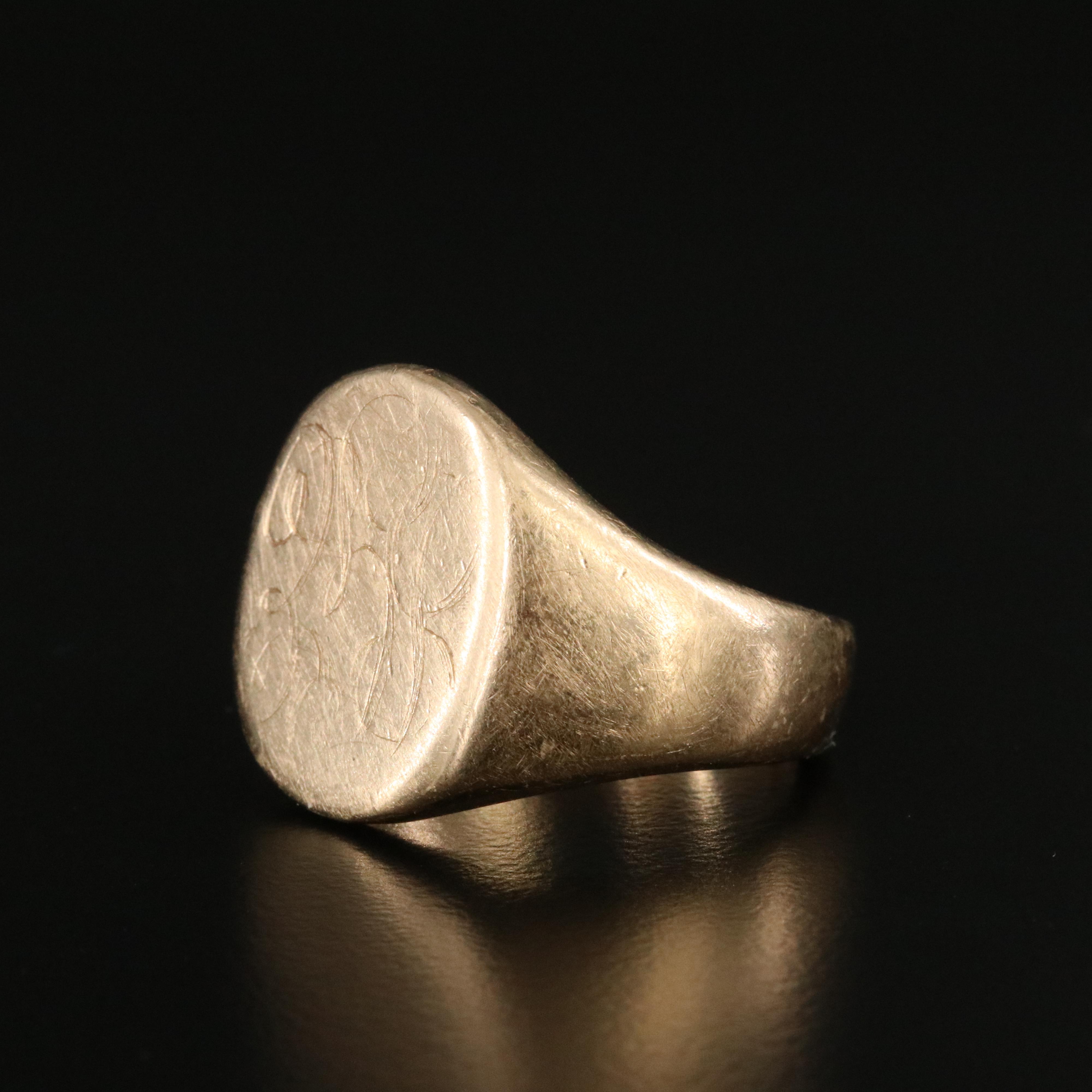 Vintage 10K Signet Ring