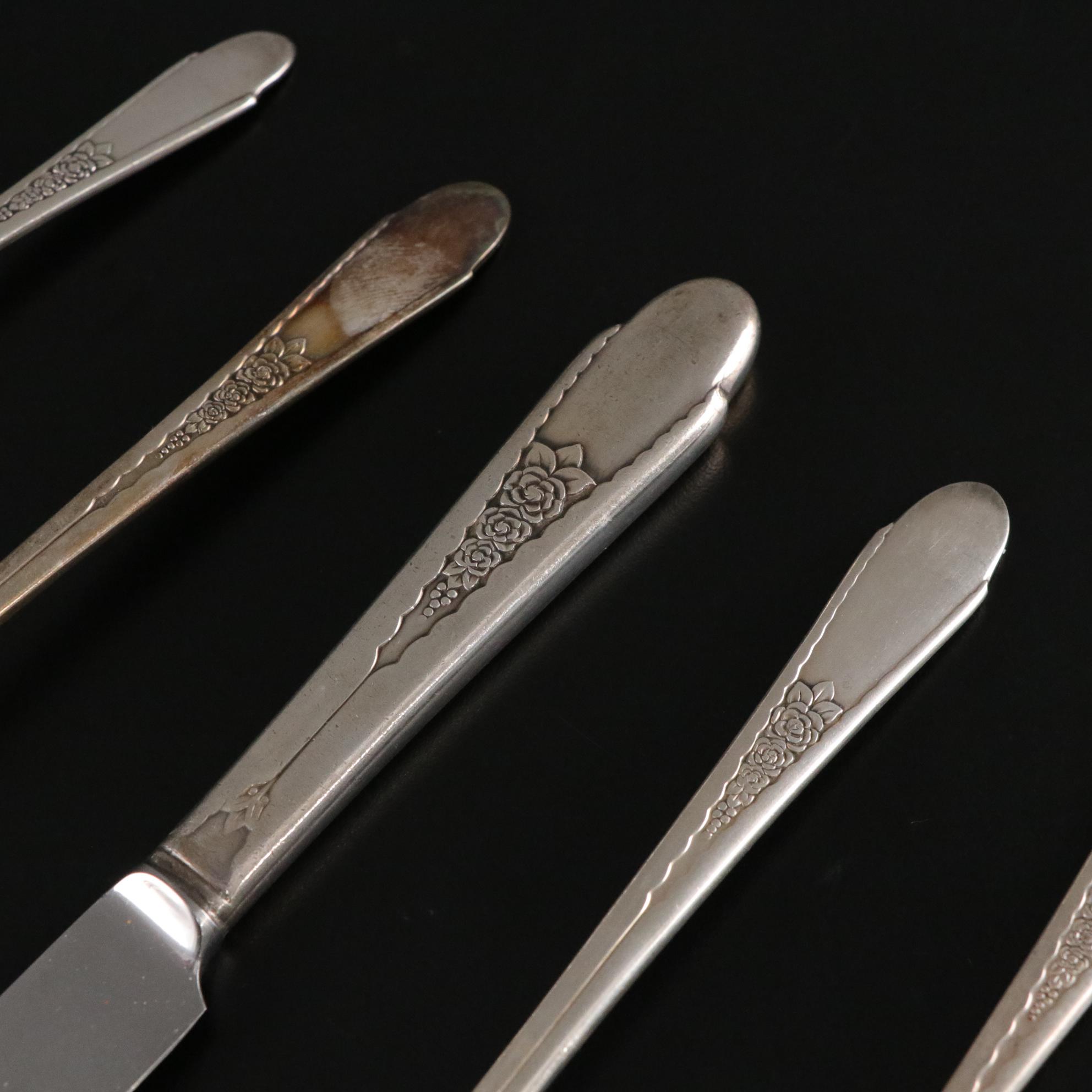 Wm. Rogers "Gardenia" Silver Plate Flatware Set & Case