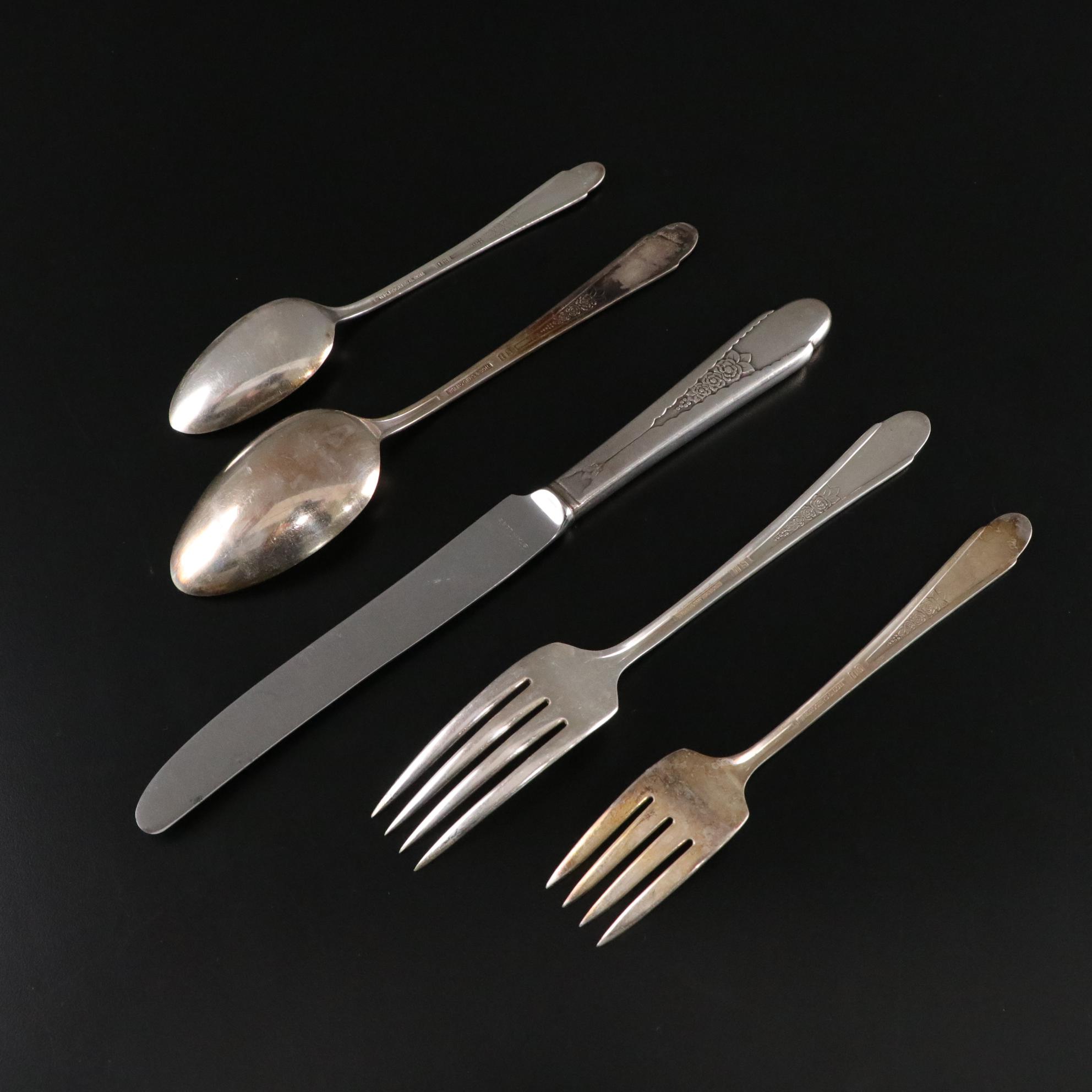 Wm. Rogers "Gardenia" Silver Plate Flatware Set & Case