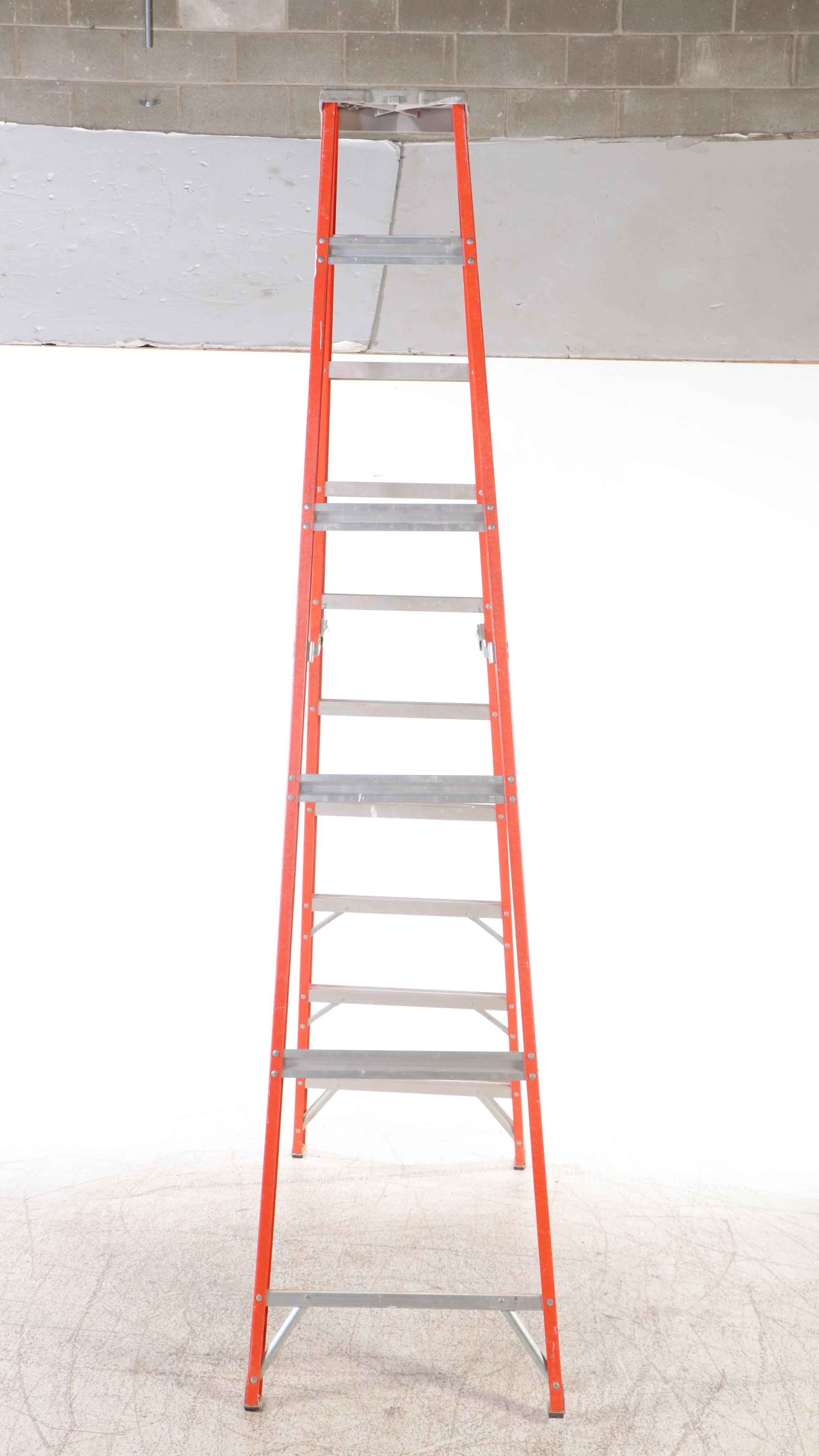 Louisville Ladder Fiberglass and Aluminum Step Ladder