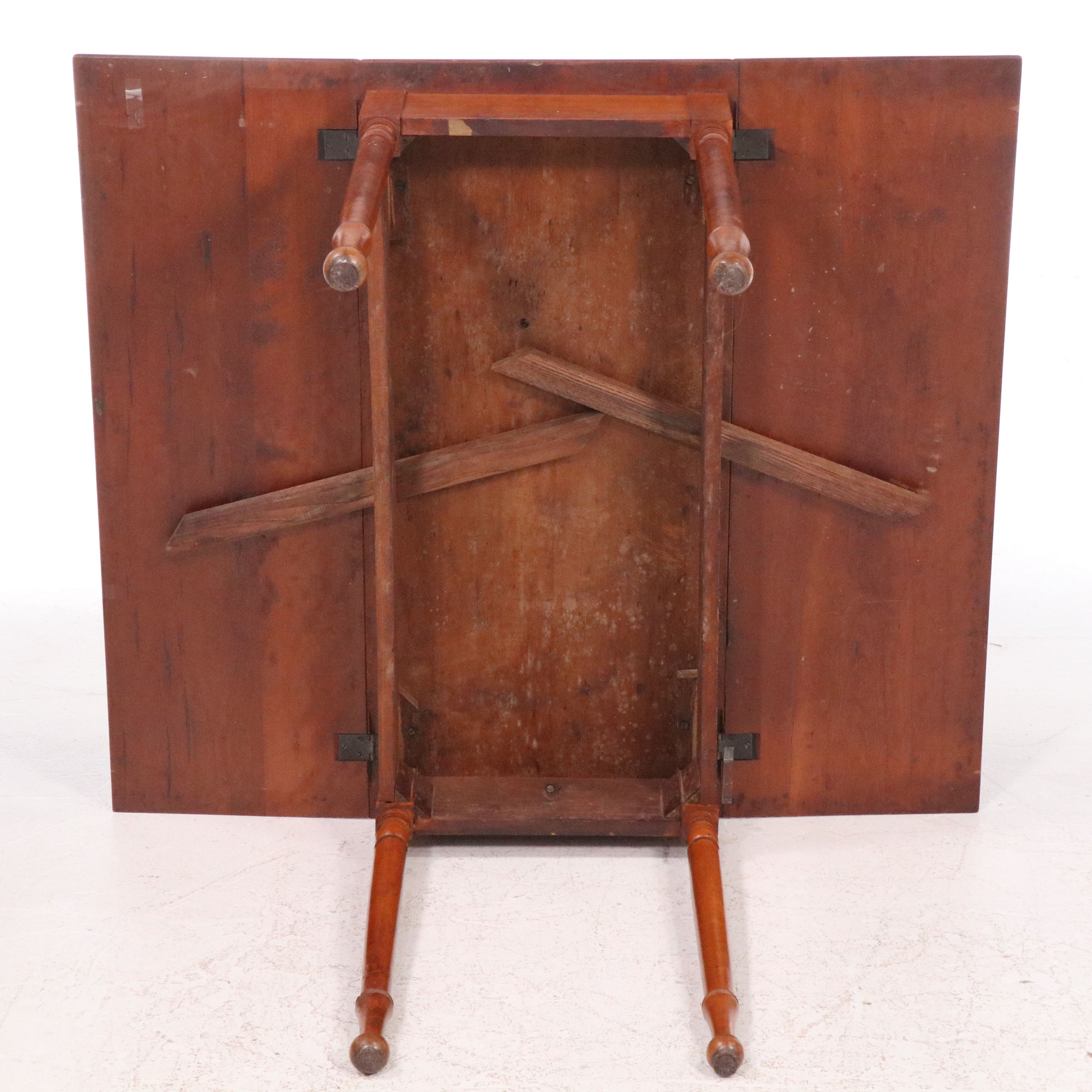 Federal Style Cherry Drop-Leaf Table