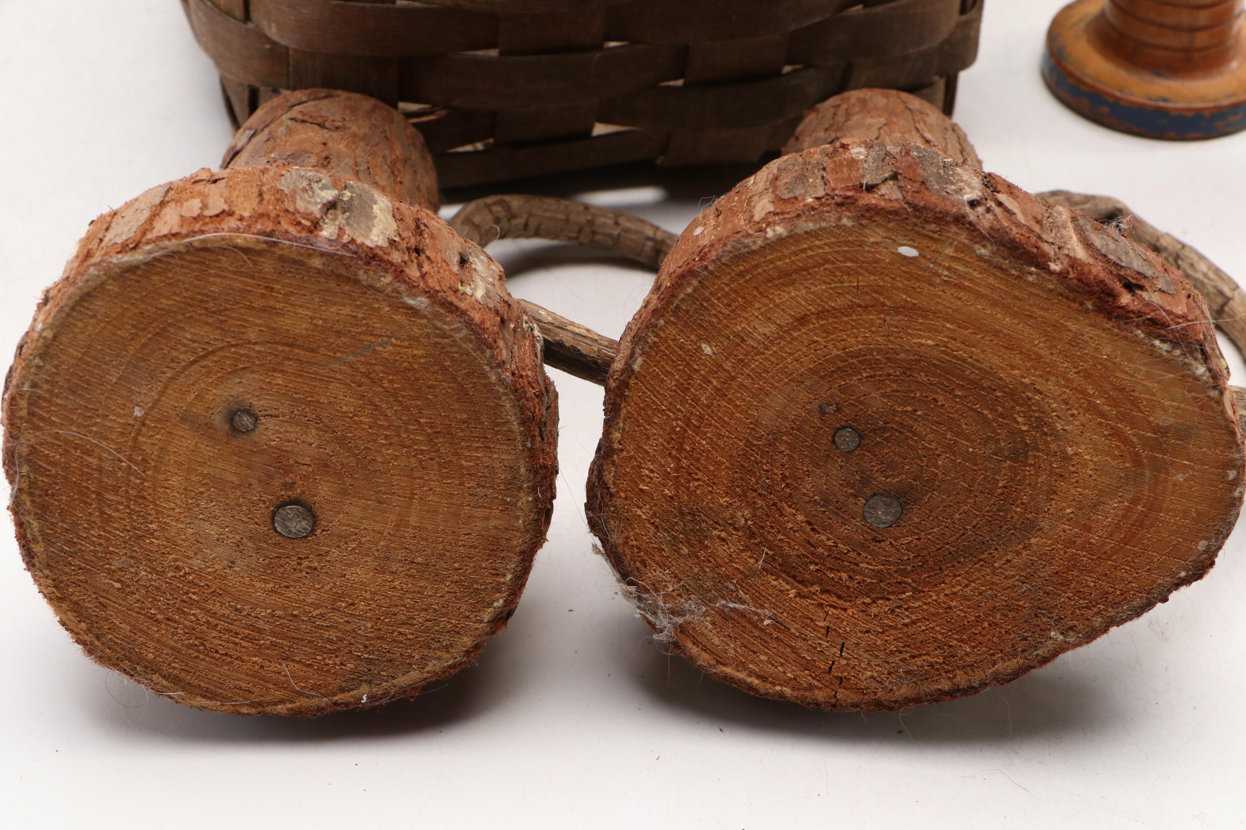 David T. Smith Wooden Plate Rack with Primitive Style Home Décor