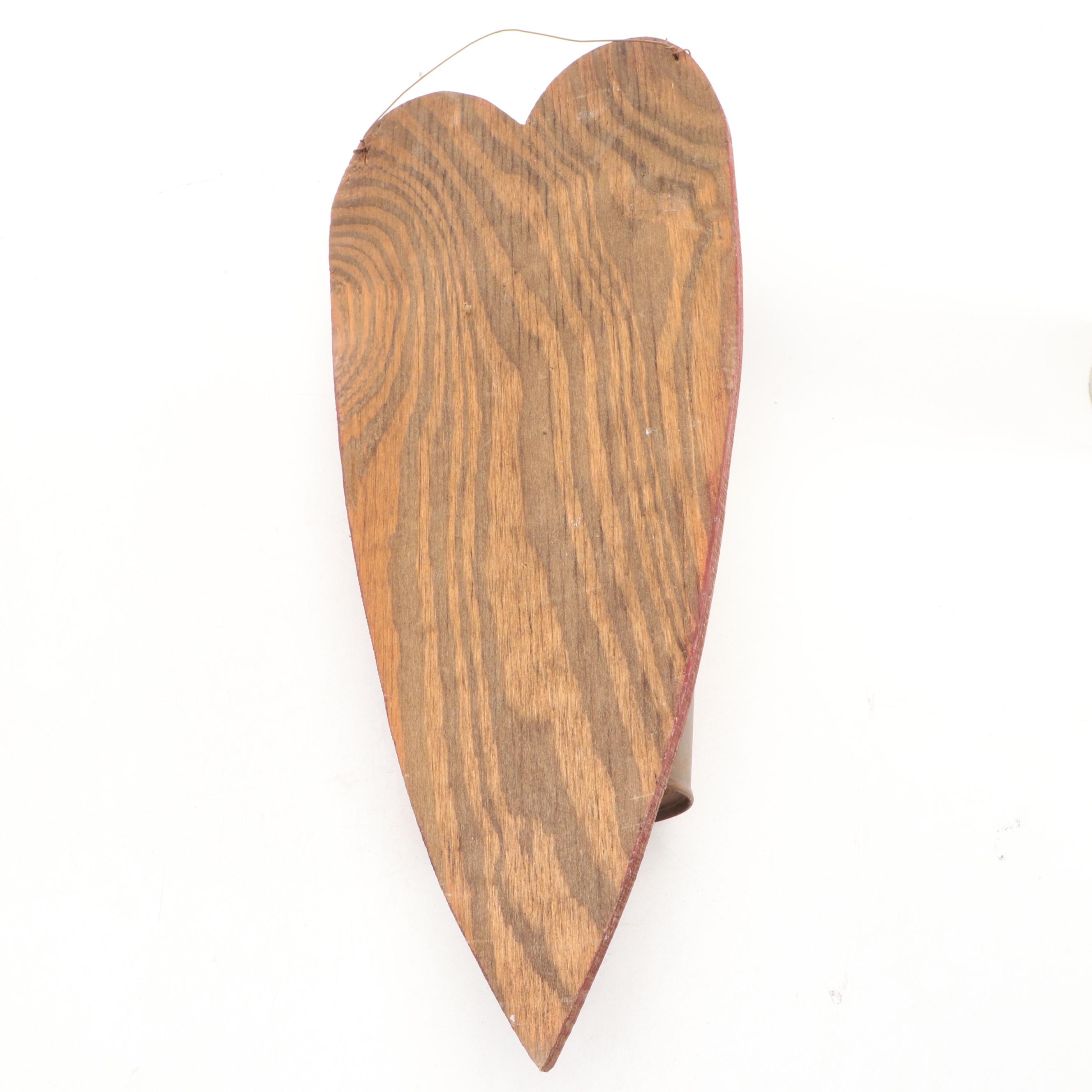 David T. Smith Wooden Plate Rack with Primitive Style Home Décor