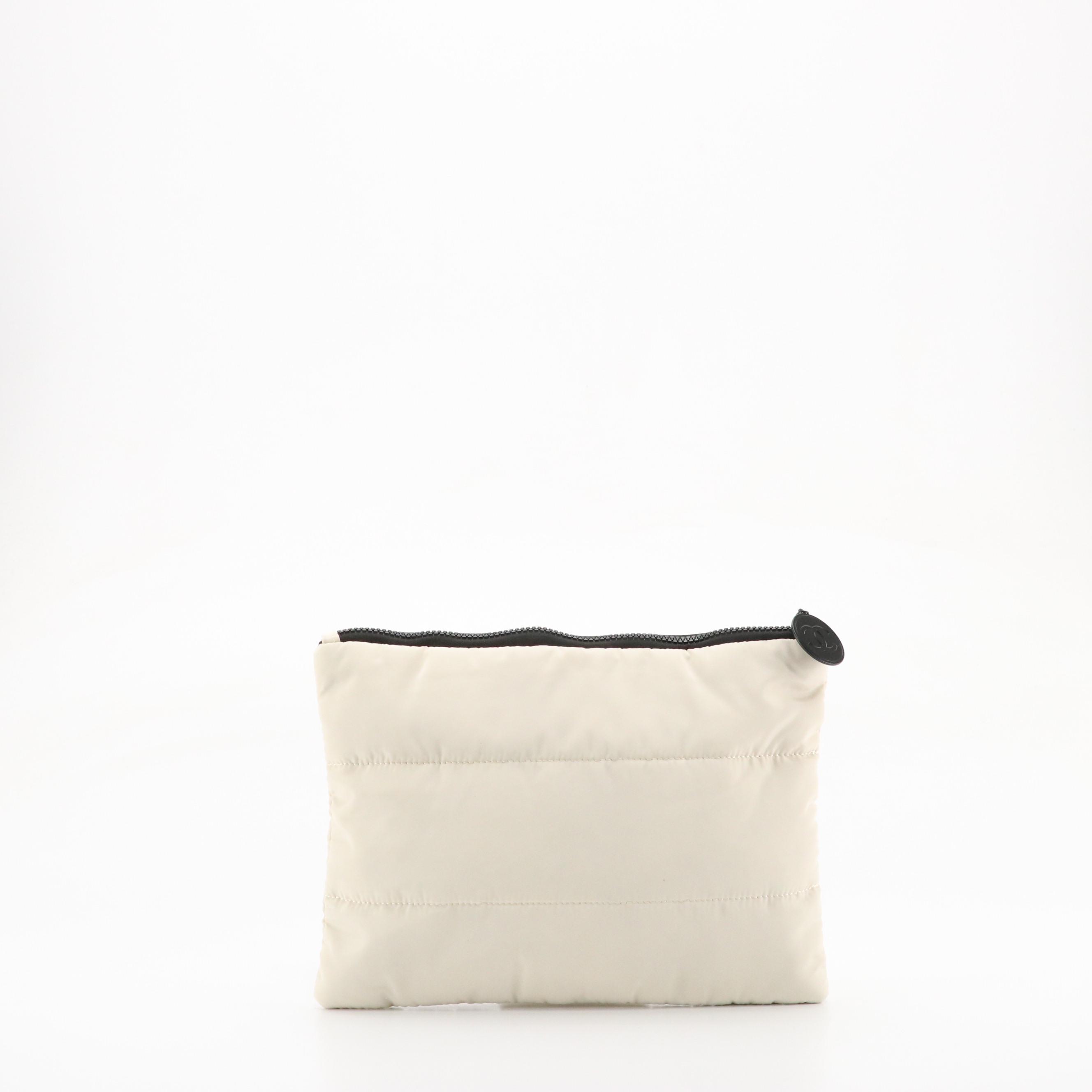 Chanel Beauté Promotional CC Zip Pouch in Quilted Polyester