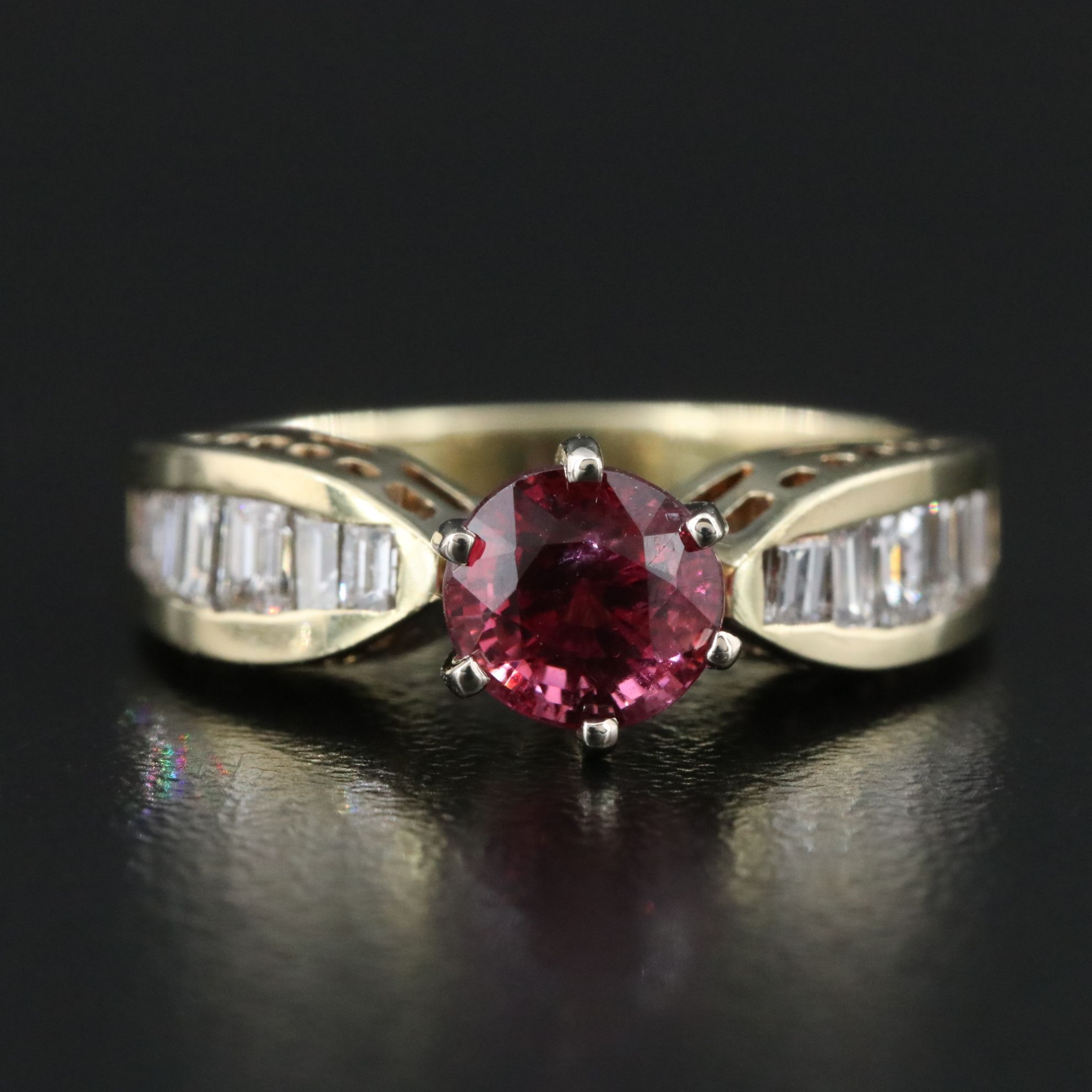 18K 1.40 CT Unheated Burmese Spinel and 1.02 CTW Diamond Ring with GIA Report