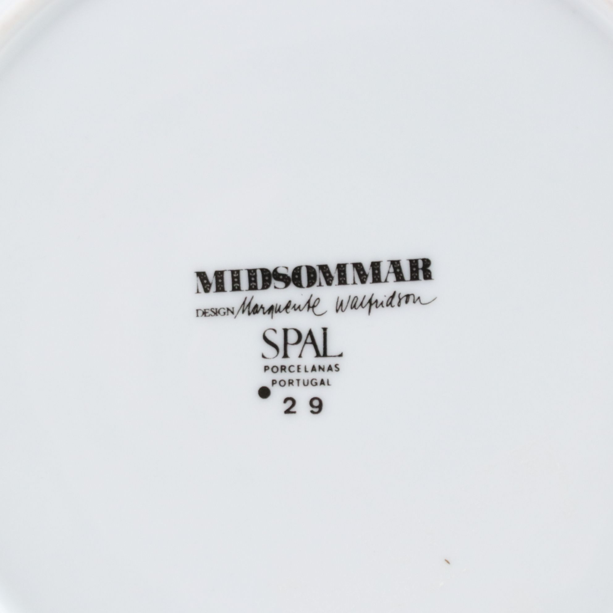 Fukigawa Arita Flower Vase with "Midsommar" Porcelain Plates & Blown Glass Vase