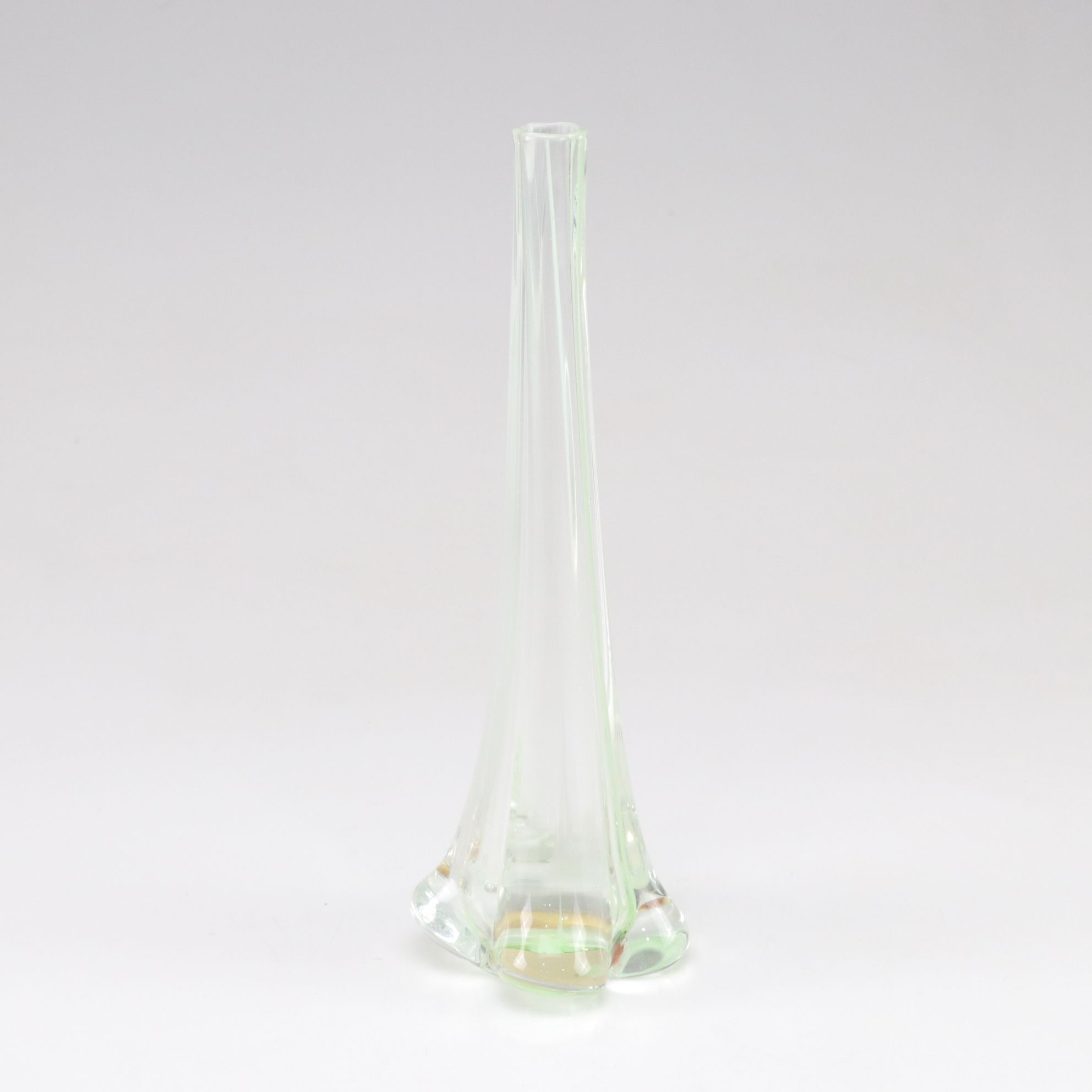 Fukigawa Arita Flower Vase with "Midsommar" Porcelain Plates & Blown Glass Vase