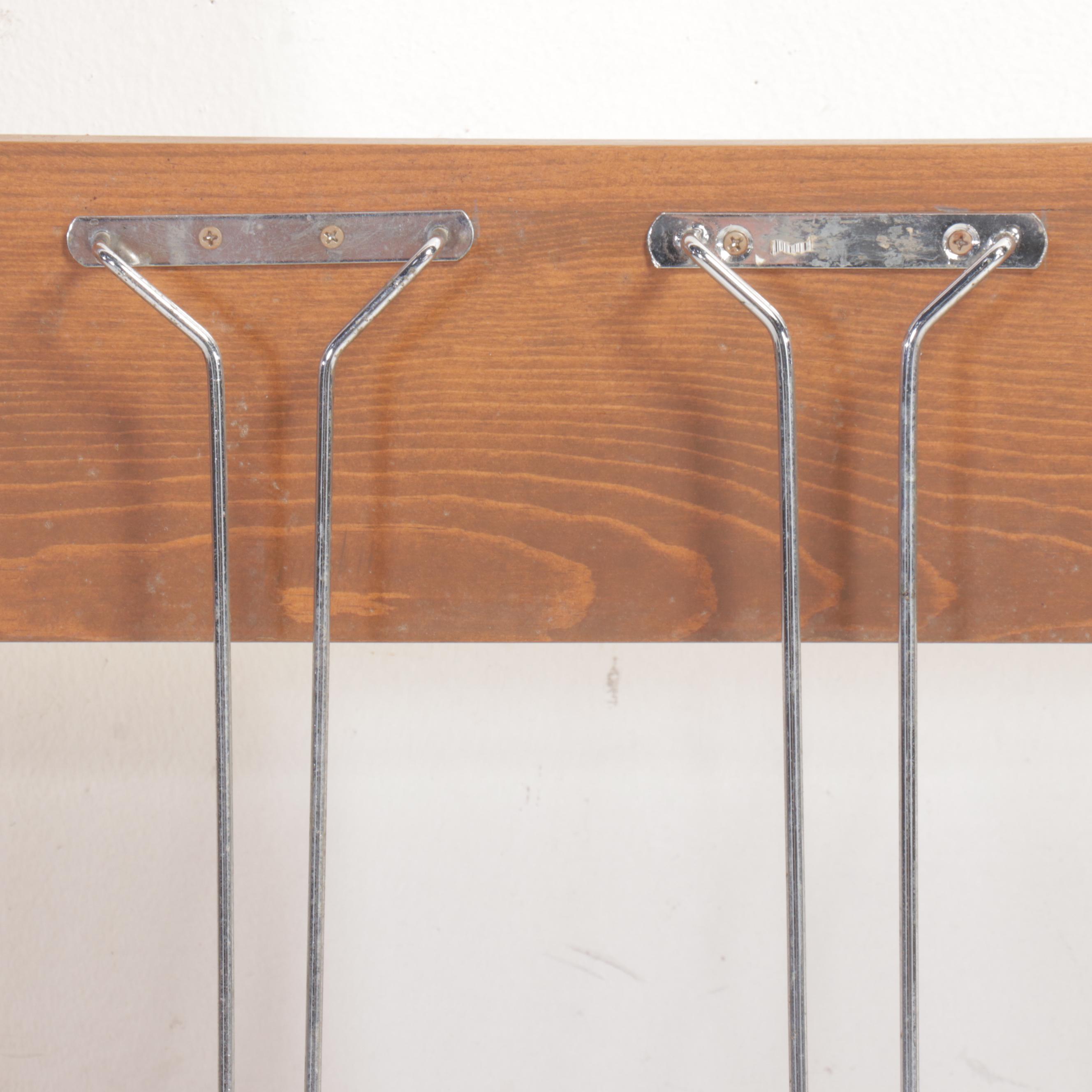 Corner Under Cabinet Stemware Hanging Rack