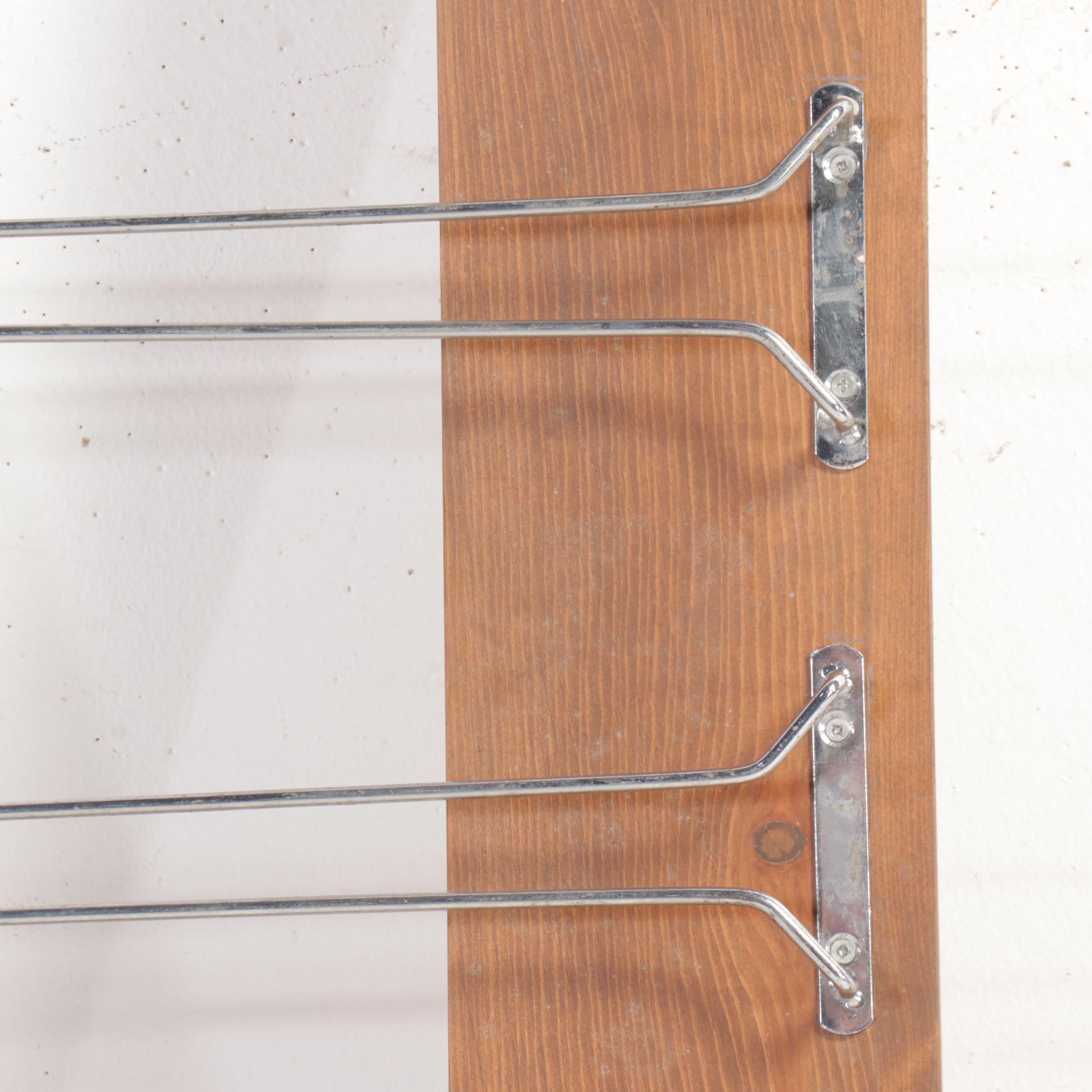 Corner Under Cabinet Stemware Hanging Rack