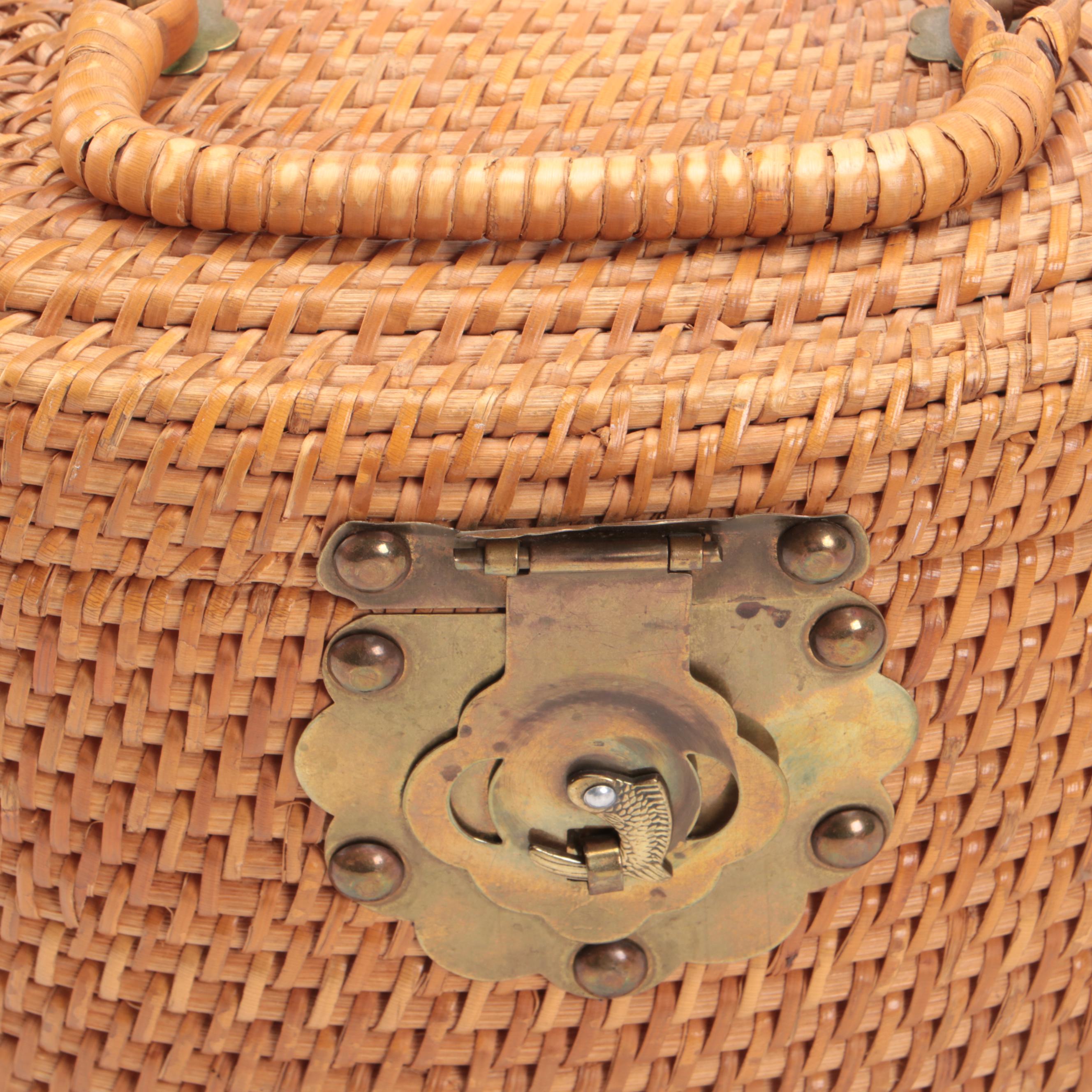 Vintage Barlow Nantucket Basket with Woven Bucket Basket Handbag