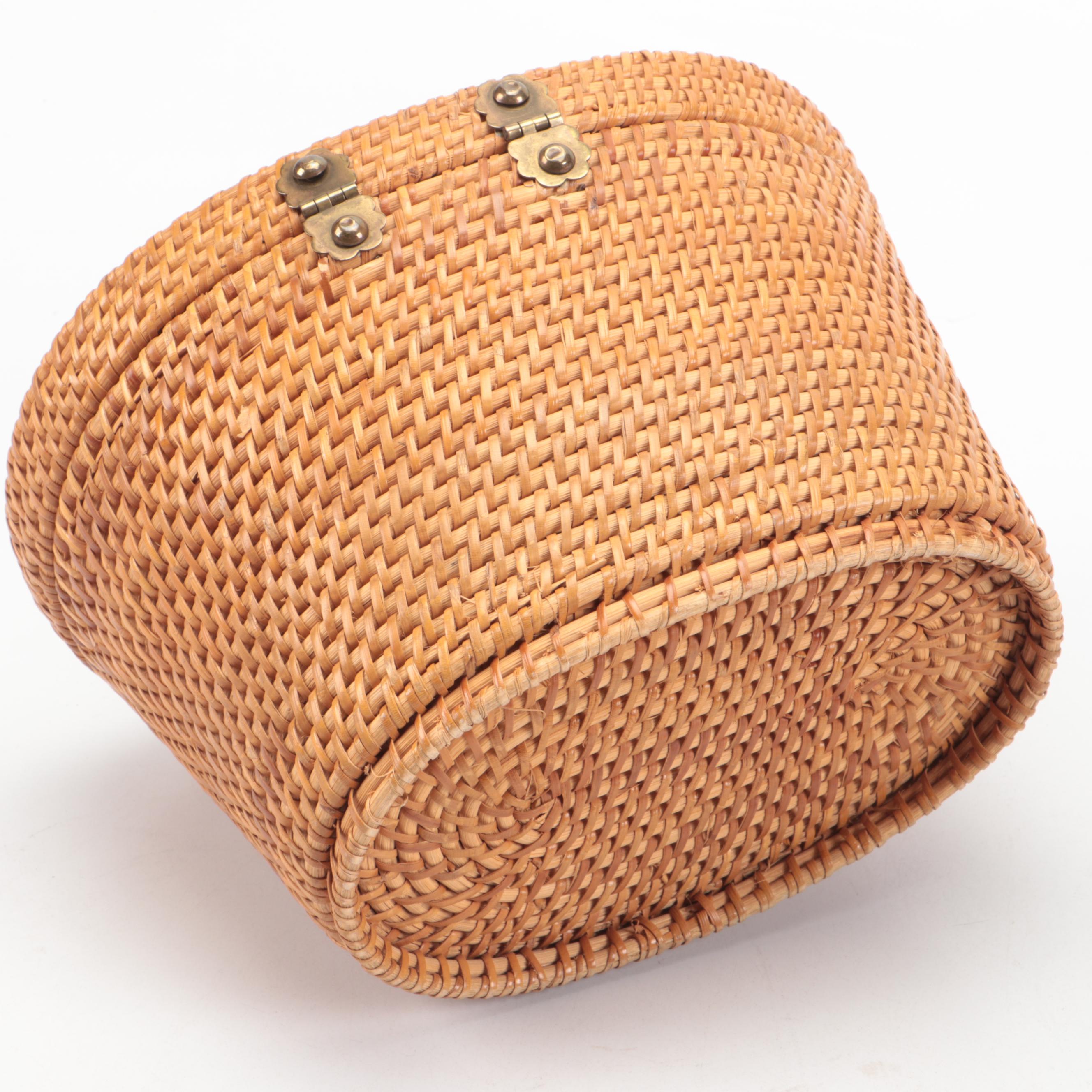 Vintage Barlow Nantucket Basket with Woven Bucket Basket Handbag