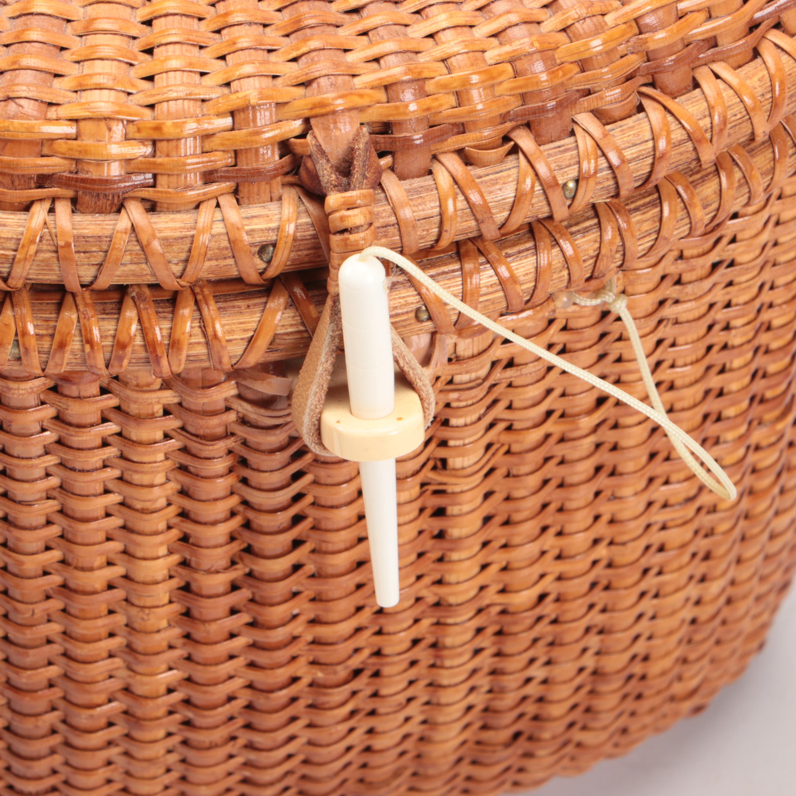 Vintage Barlow Nantucket Basket with Woven Bucket Basket Handbag