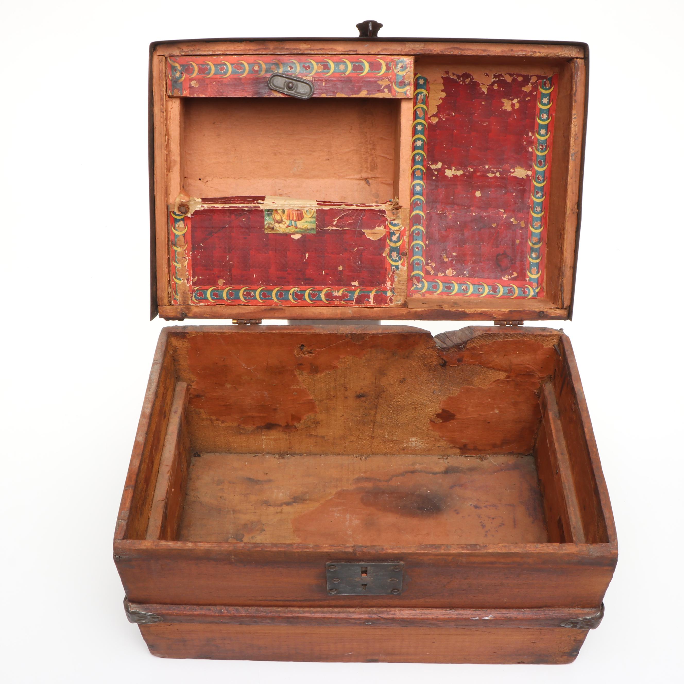 Wooden Dome-Top Desktop Chest