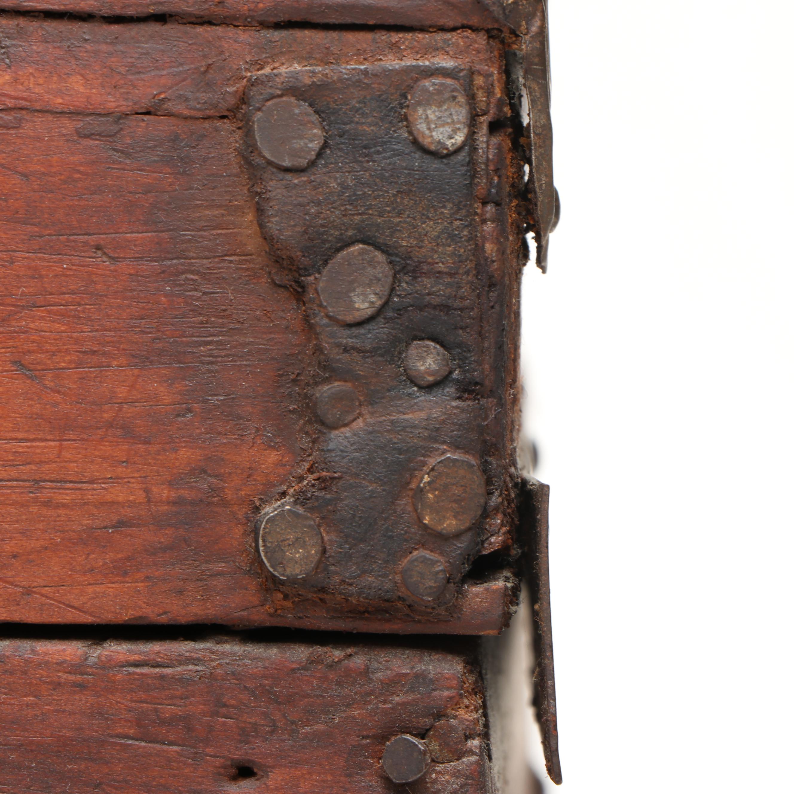 Wooden Dome-Top Desktop Chest