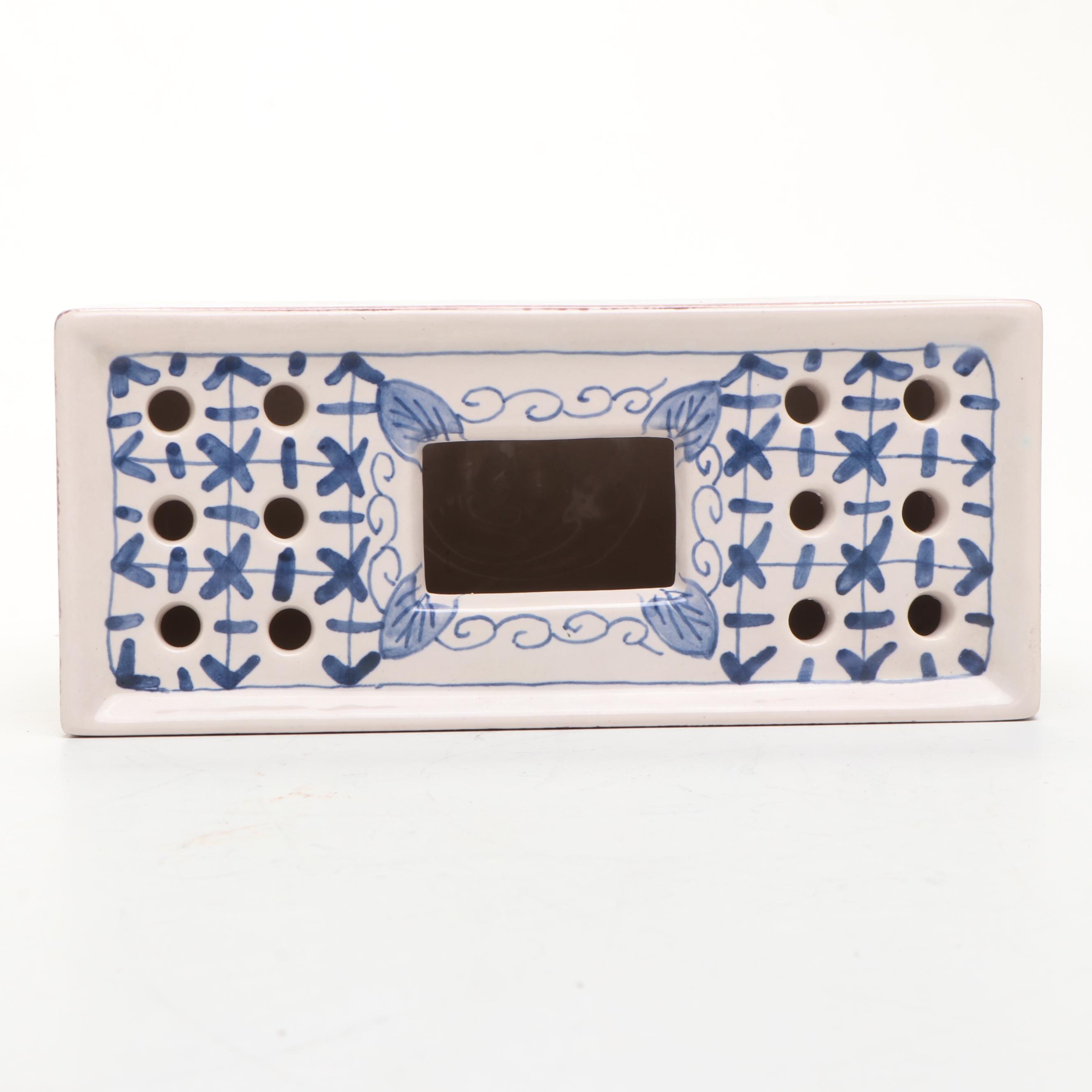 Colonial Williamsburg Delft Porcelain Flower Box with Creamers and Table Lighter