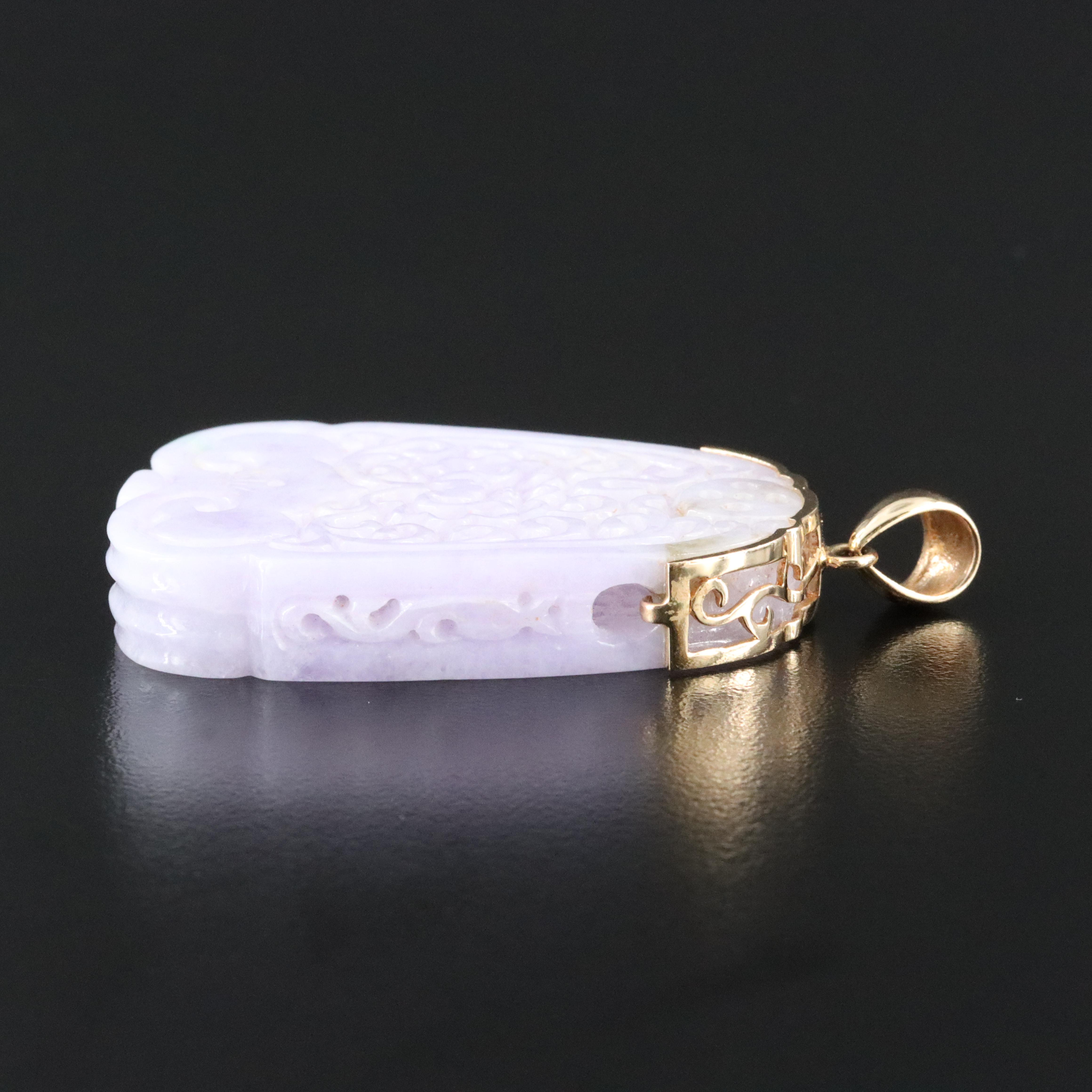 14K Carved Jadeite Pendant